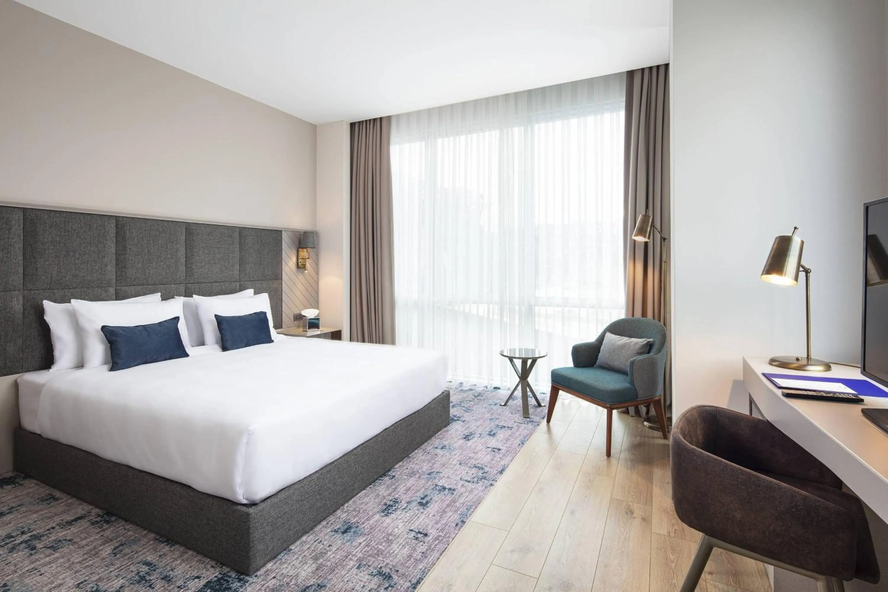 Photo of the whole room, Bed in Delta Hotels by Marriott Istanbul Vadi