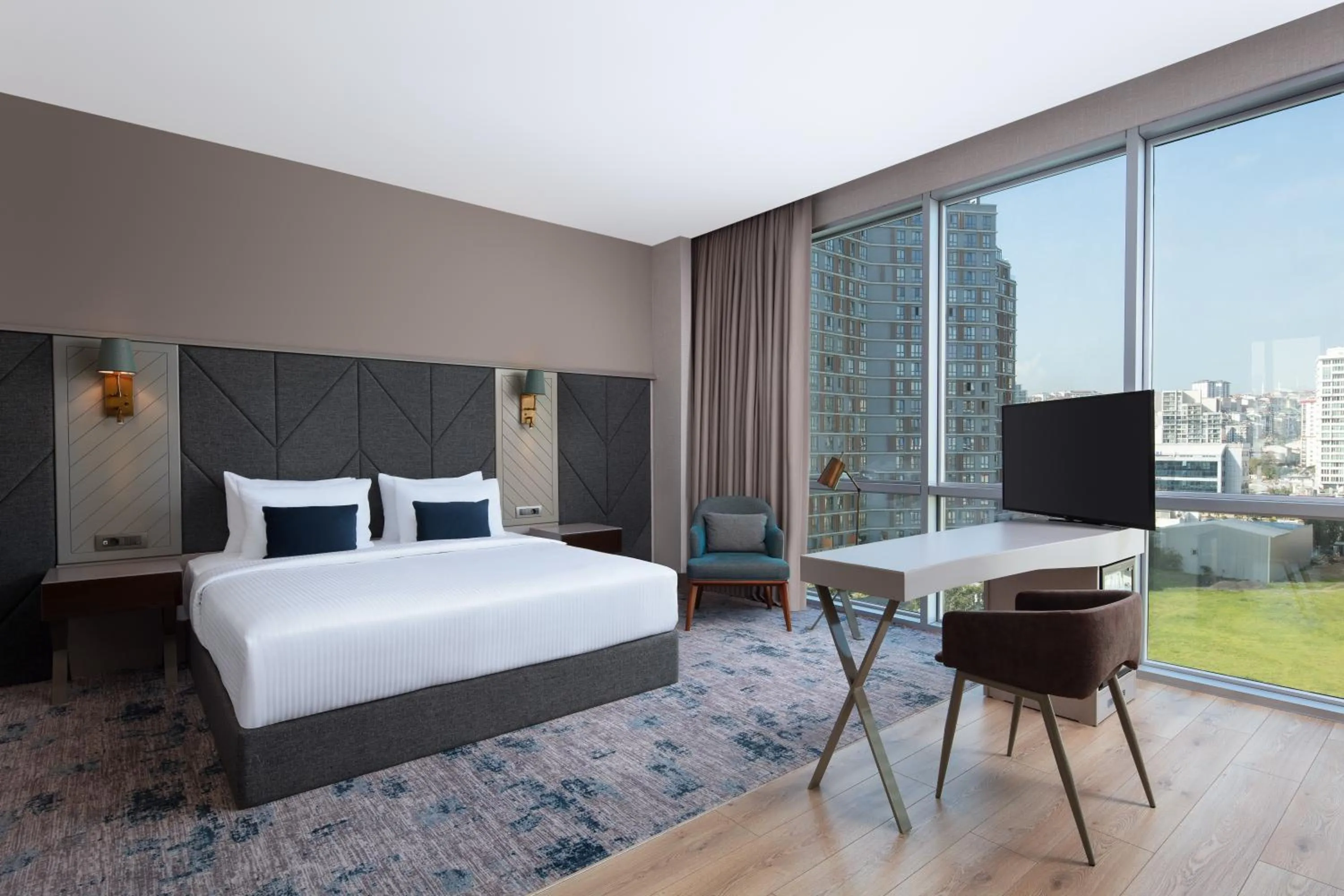 Bed in Delta Hotels by Marriott Istanbul Vadi