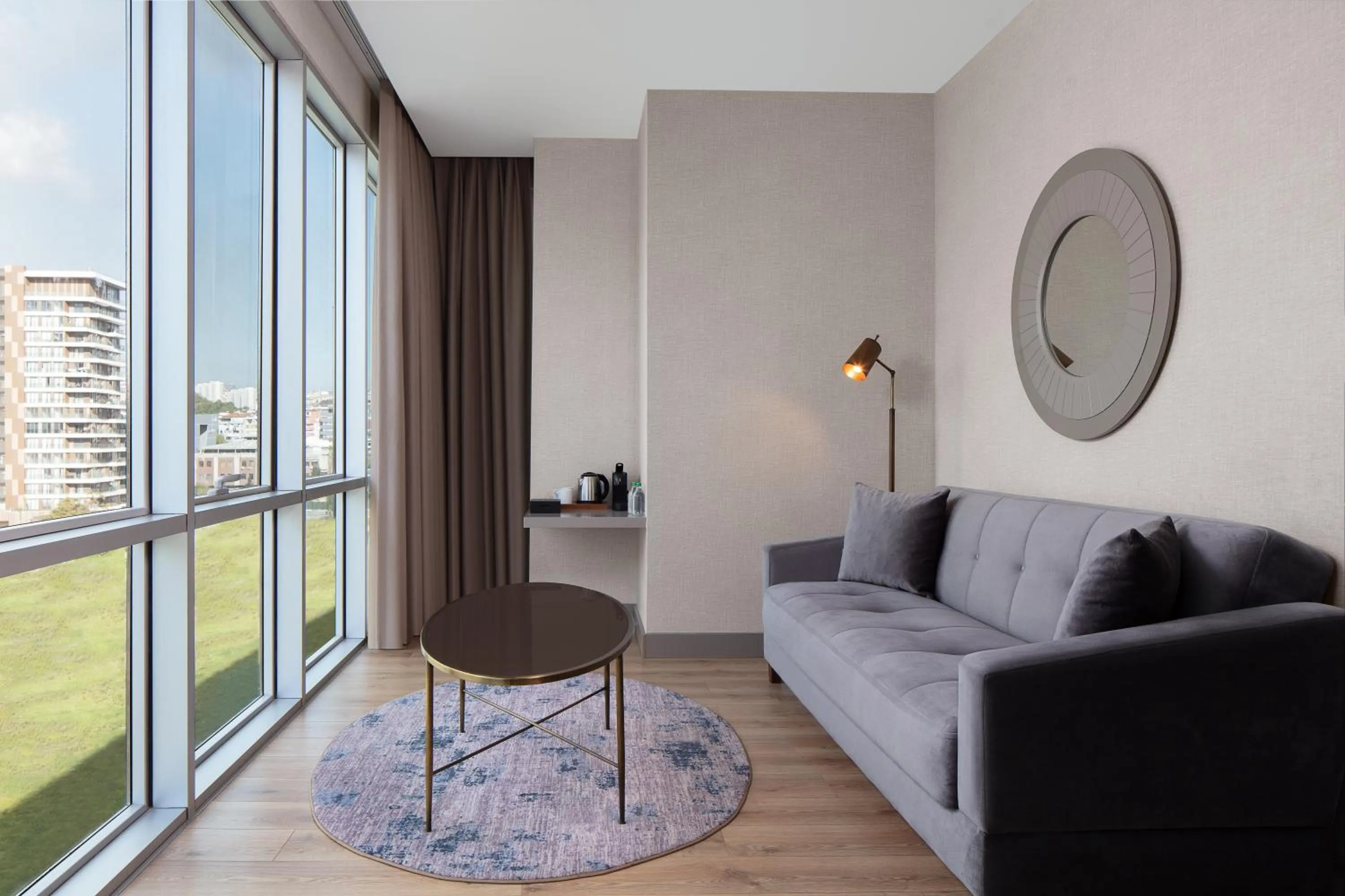 Living room in Delta Hotels by Marriott Istanbul Vadi