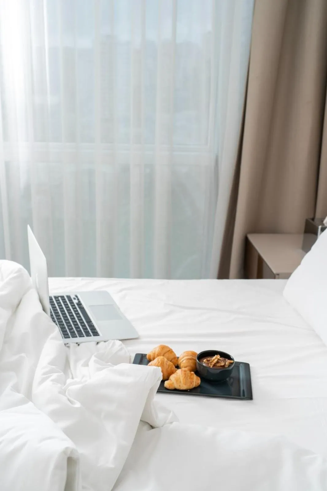 Bed in Delta Hotels by Marriott Istanbul Vadi