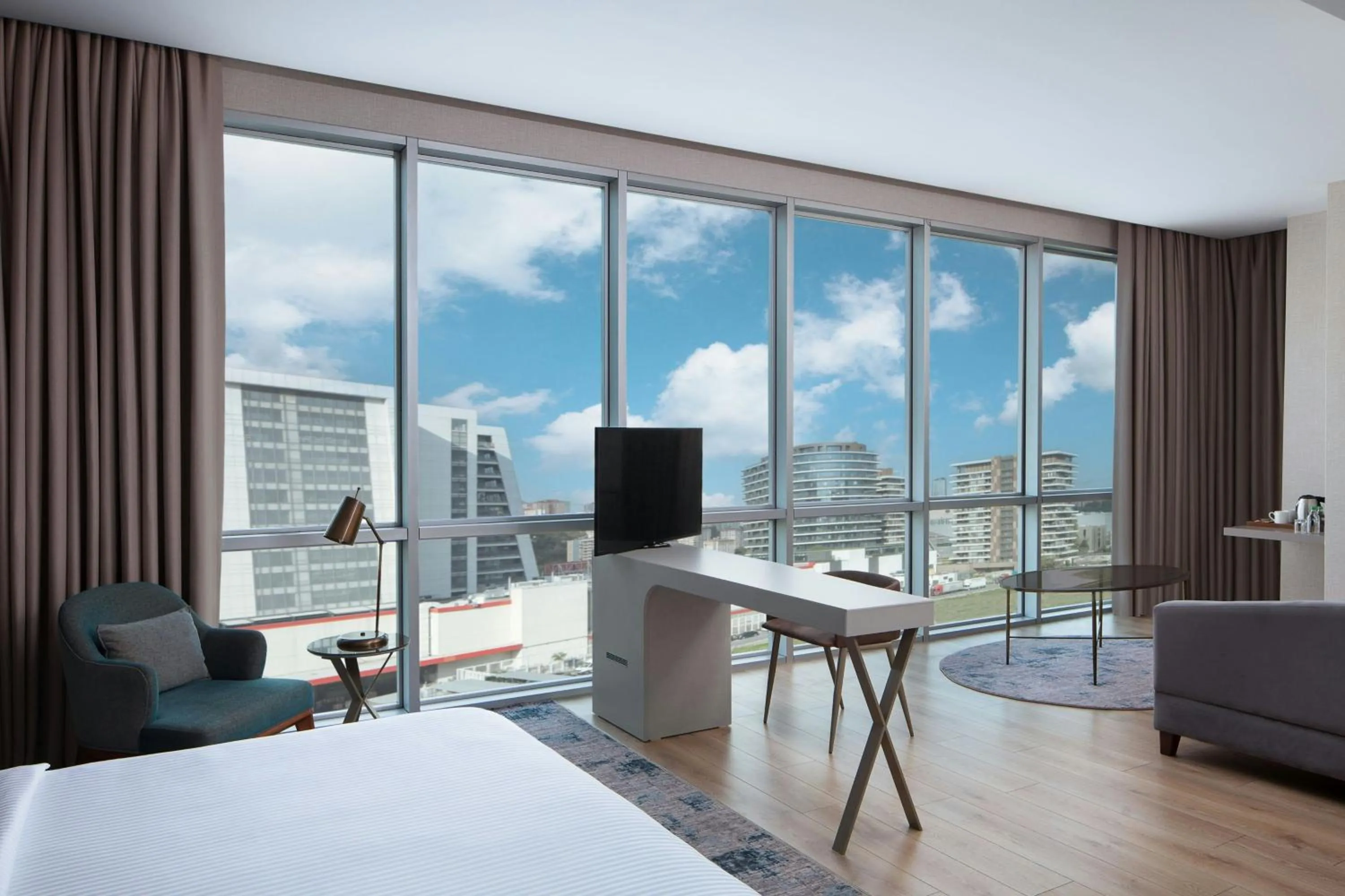 Photo of the whole room, Bed in Delta Hotels by Marriott Istanbul Vadi