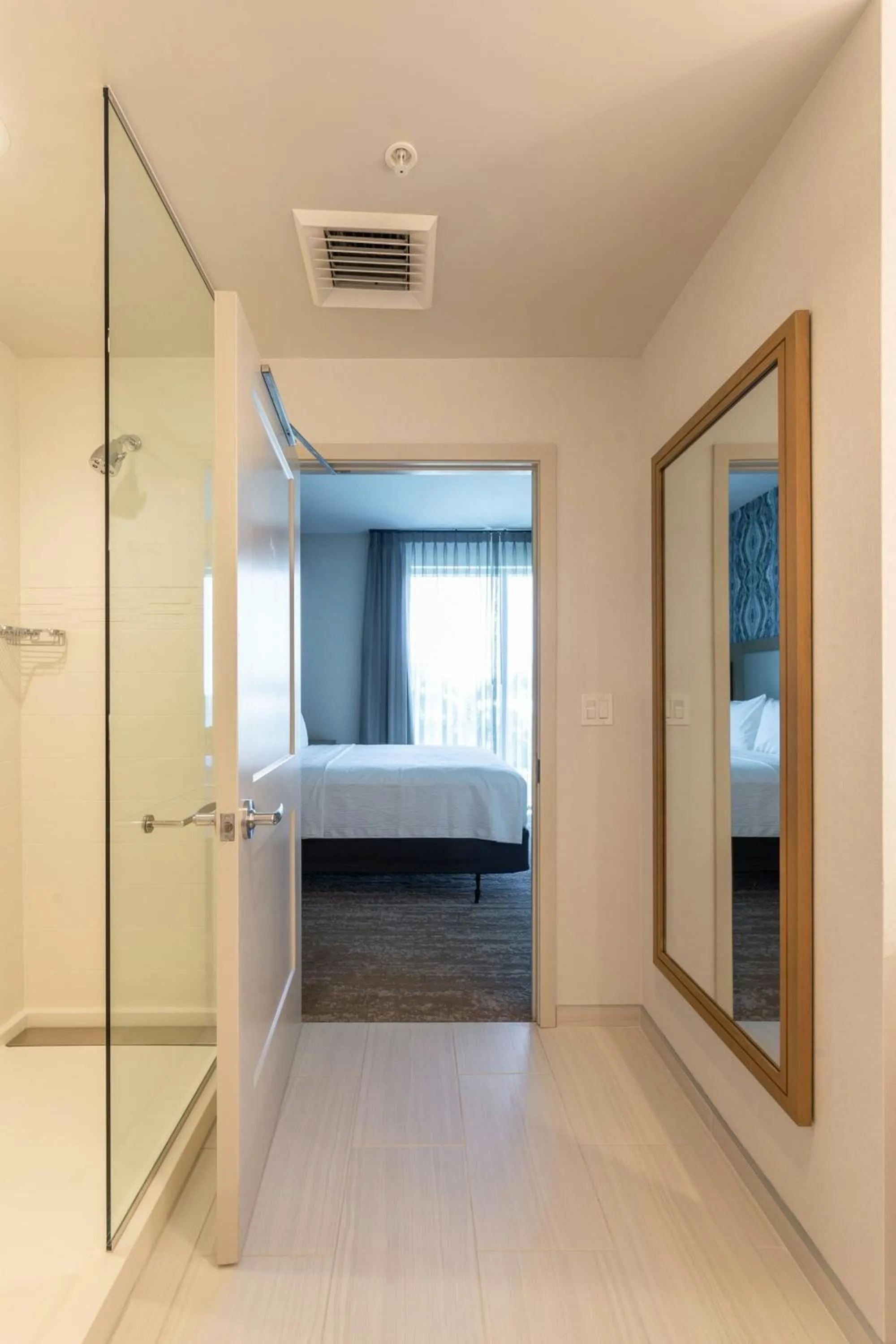 Bathroom, Bed in Residence Inn Palm Beach Gardens