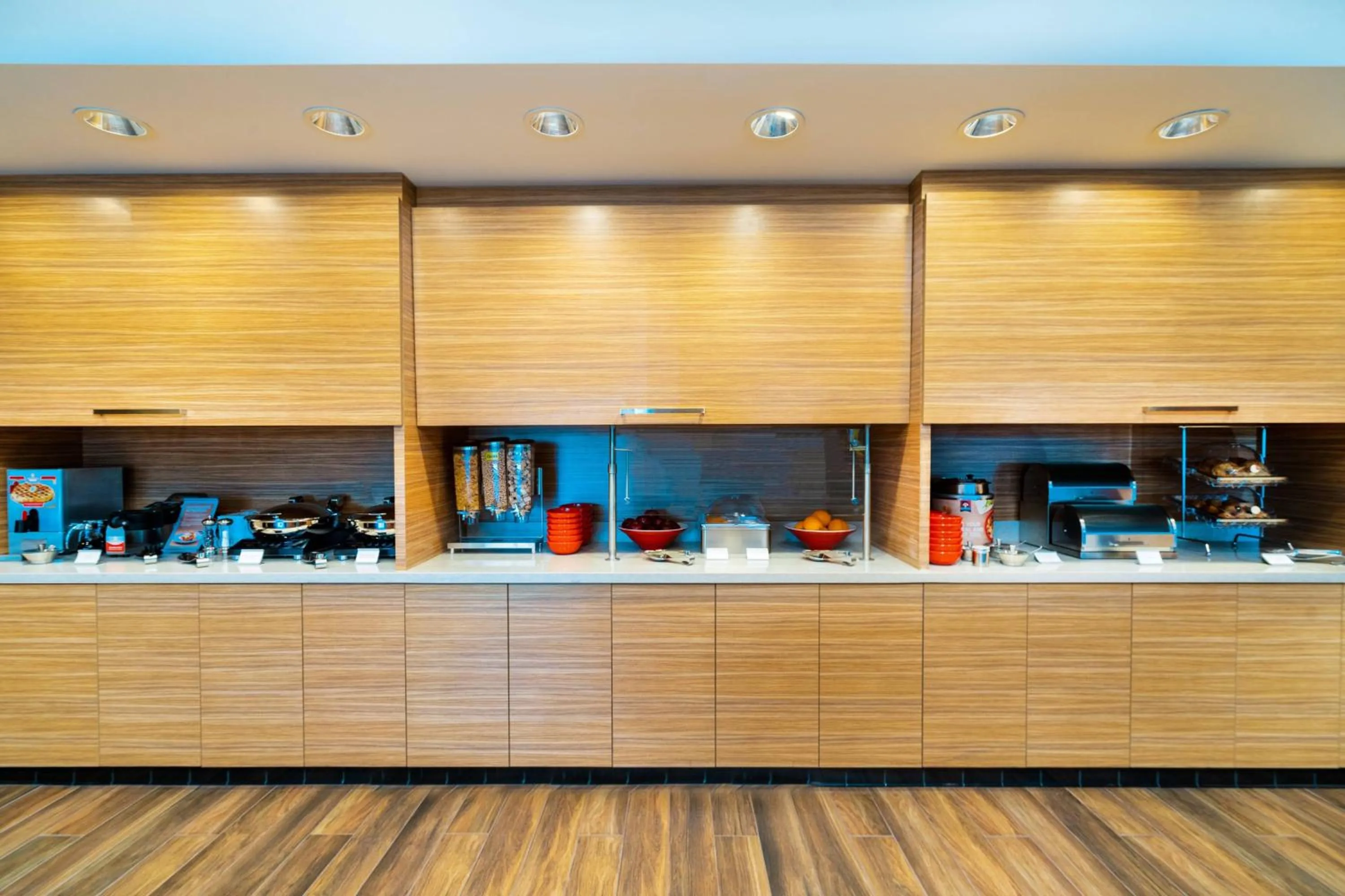 Breakfast in TownePlace Suites Irvine Lake Forest