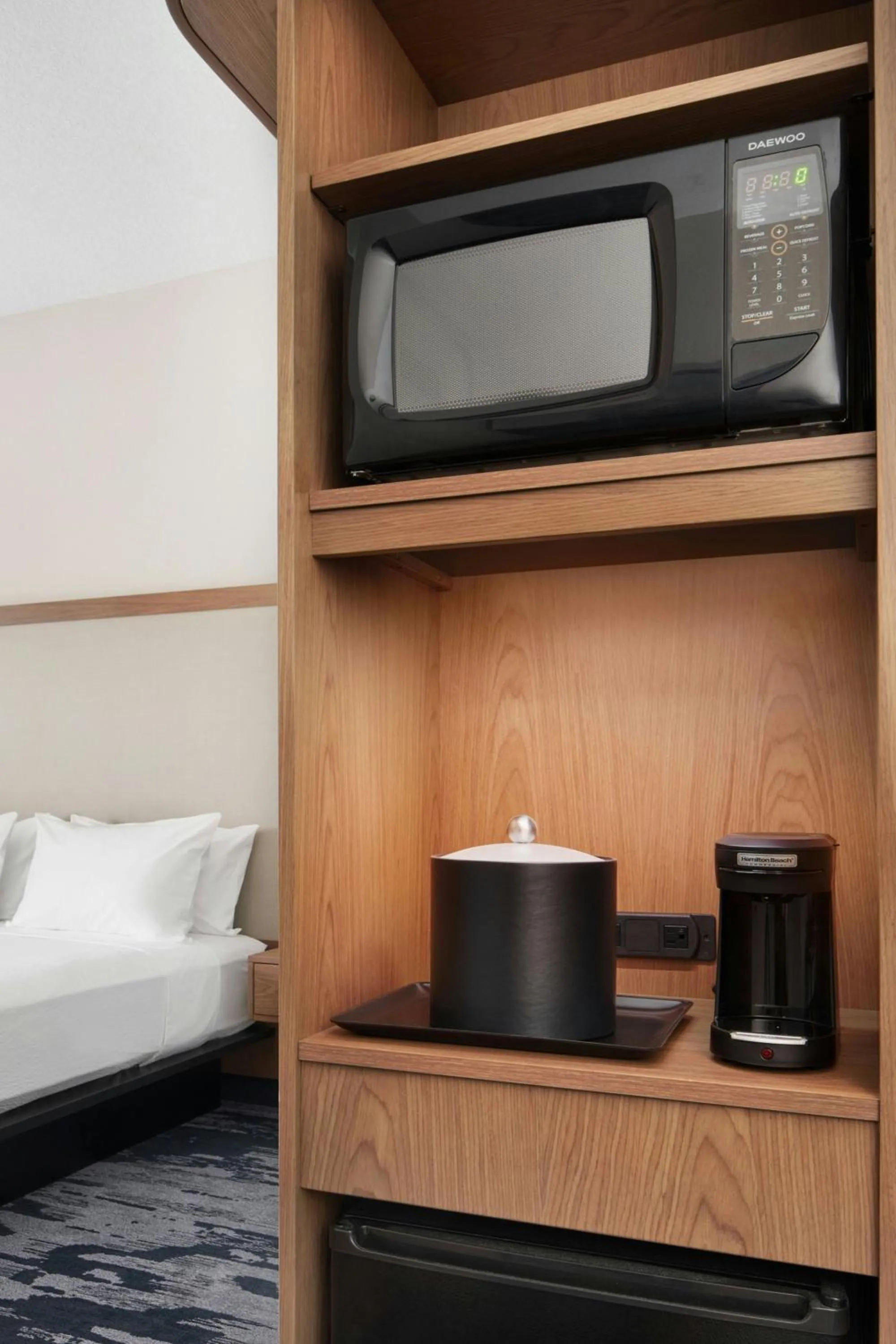 Photo of the whole room, Bed in Fairfield Inn & Suites Tampa Riverview