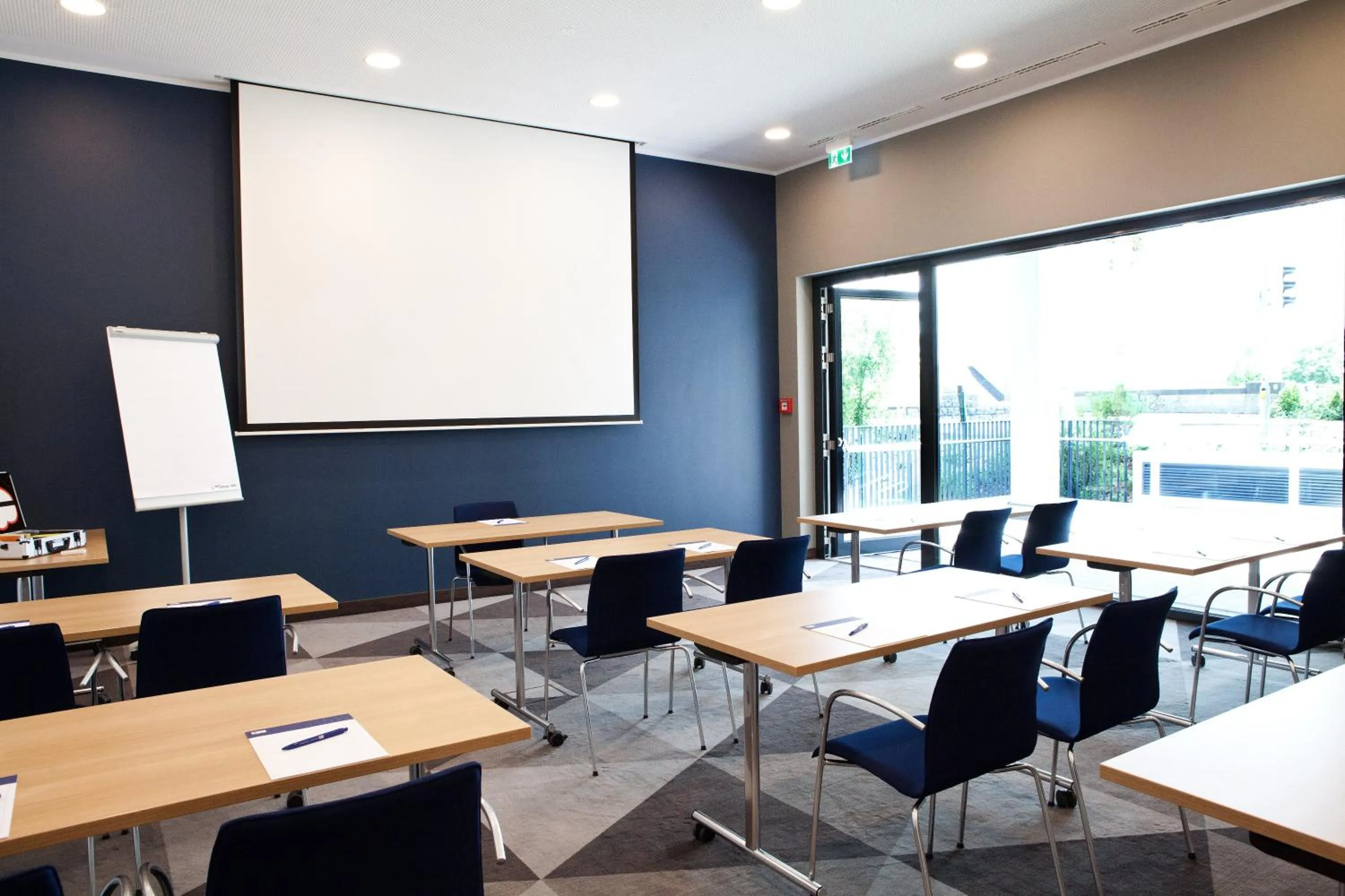 Meeting/conference room in Holiday Inn Express - Darmstadt by IHG