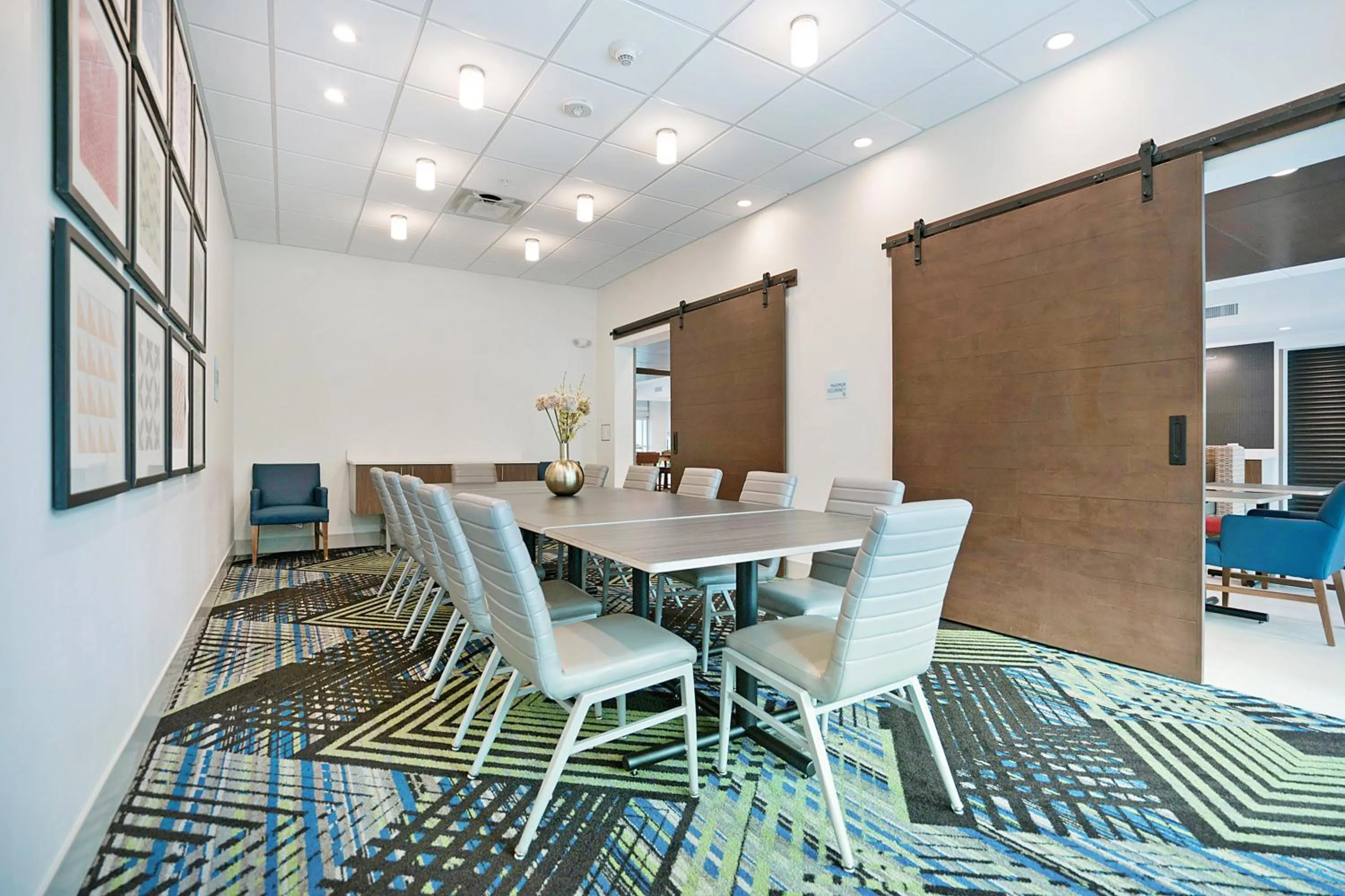 Meeting/conference room in Holiday Inn Express - Jacksonville South Bartram Prk by IHG