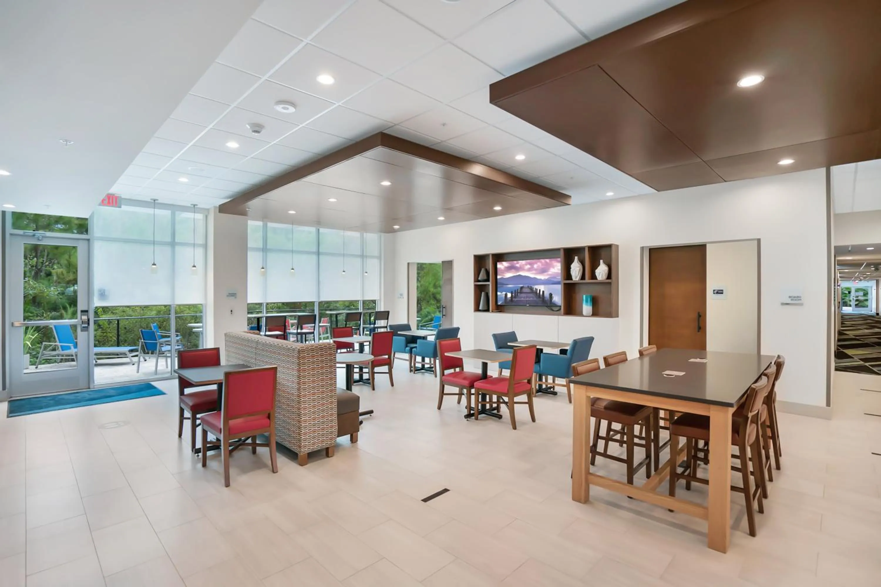 Breakfast in Holiday Inn Express - Jacksonville South Bartram Prk by IHG