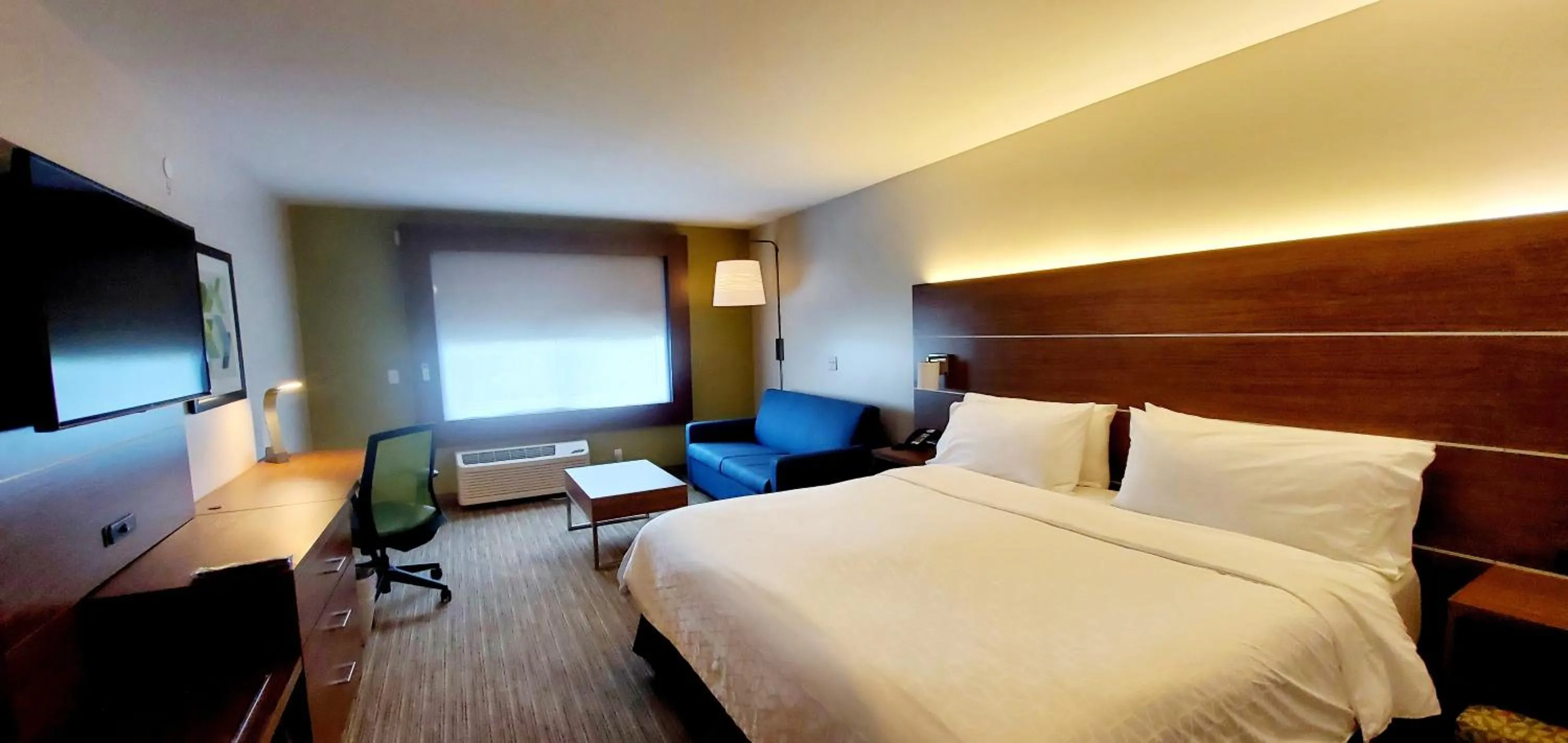 Photo of the whole room, Bed in Holiday Inn Express & Suites Rehoboth Beach by IHG
