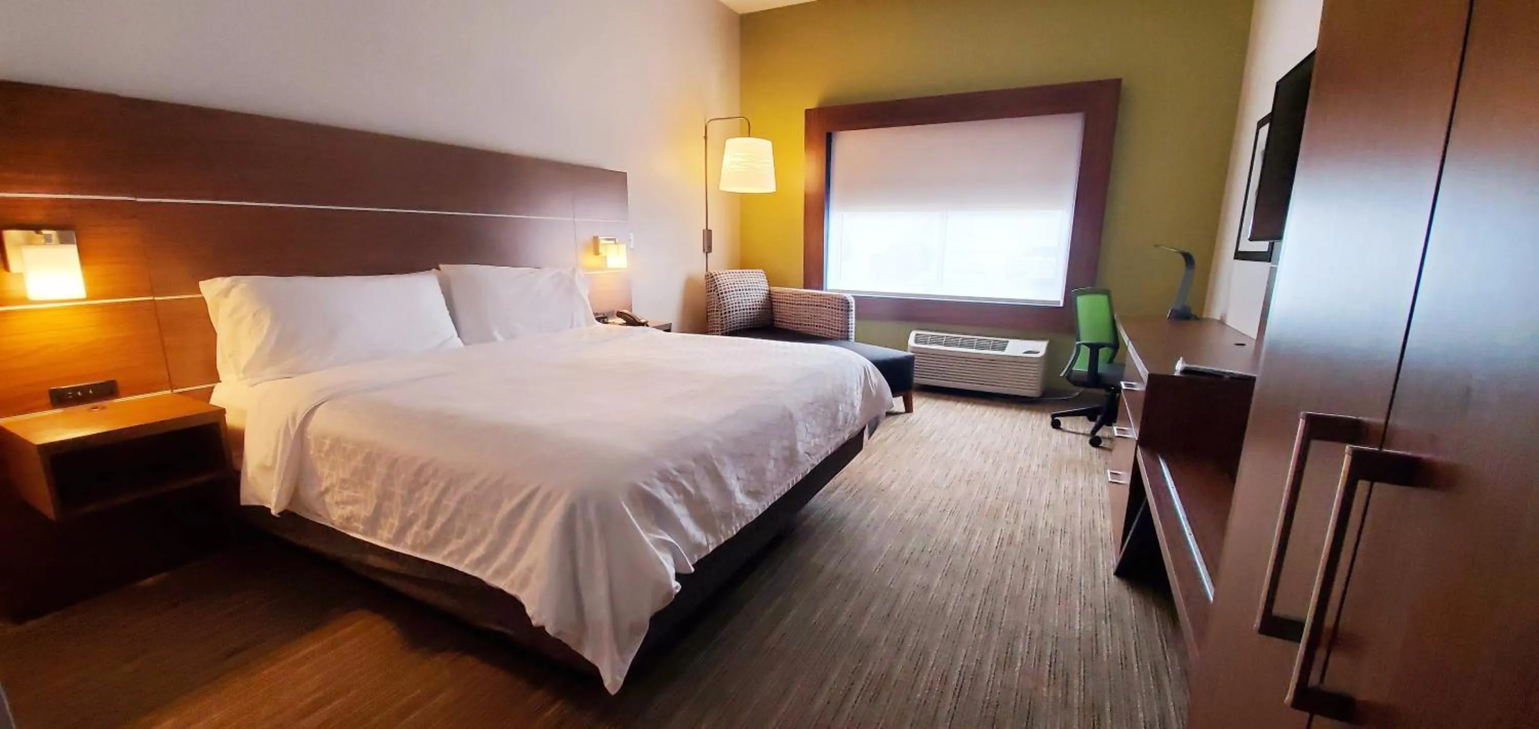 Photo of the whole room, Bed in Holiday Inn Express & Suites Rehoboth Beach by IHG