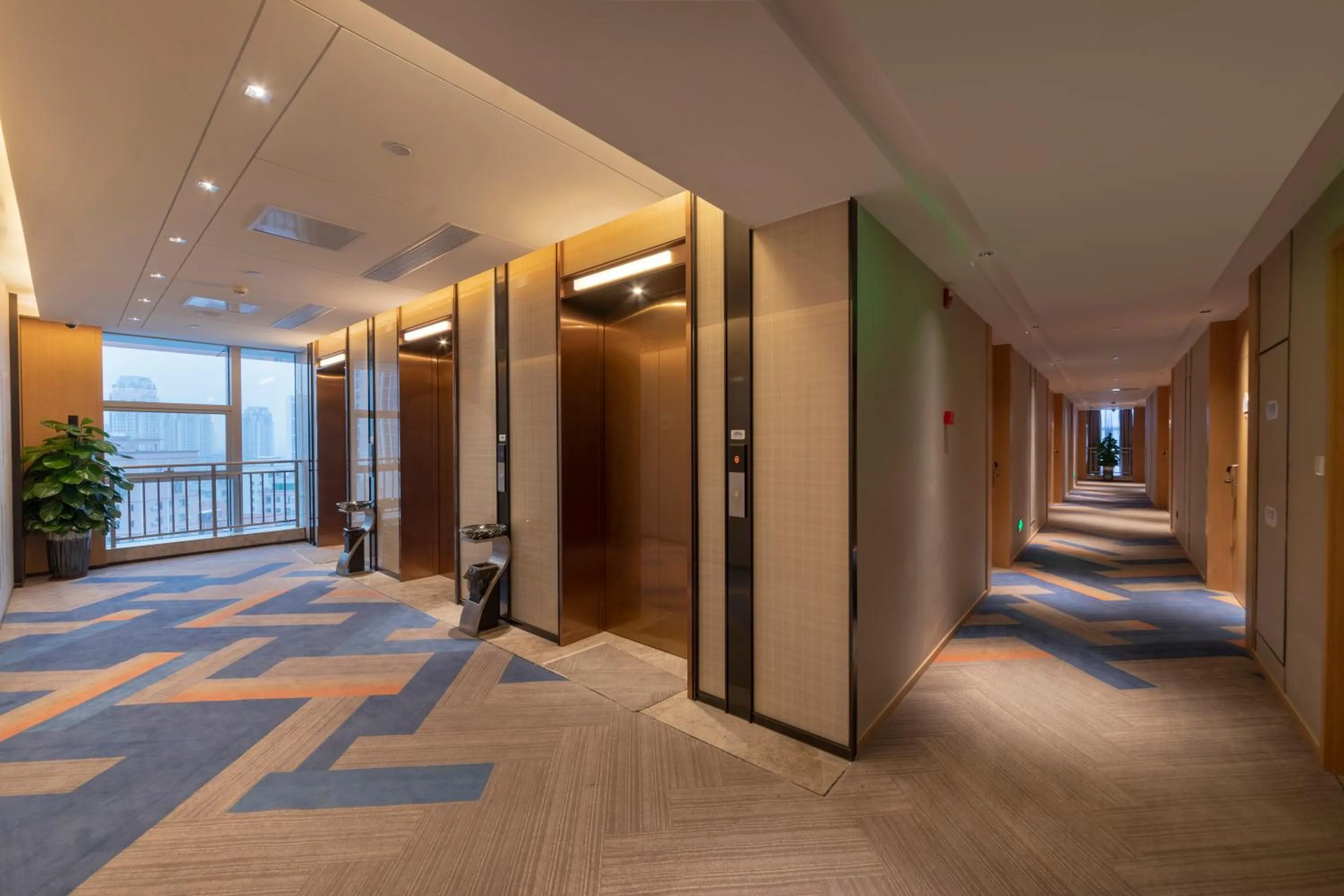 elevator, Bed in Holiday Inn Express Dongguan Humen, an IHG Hotel