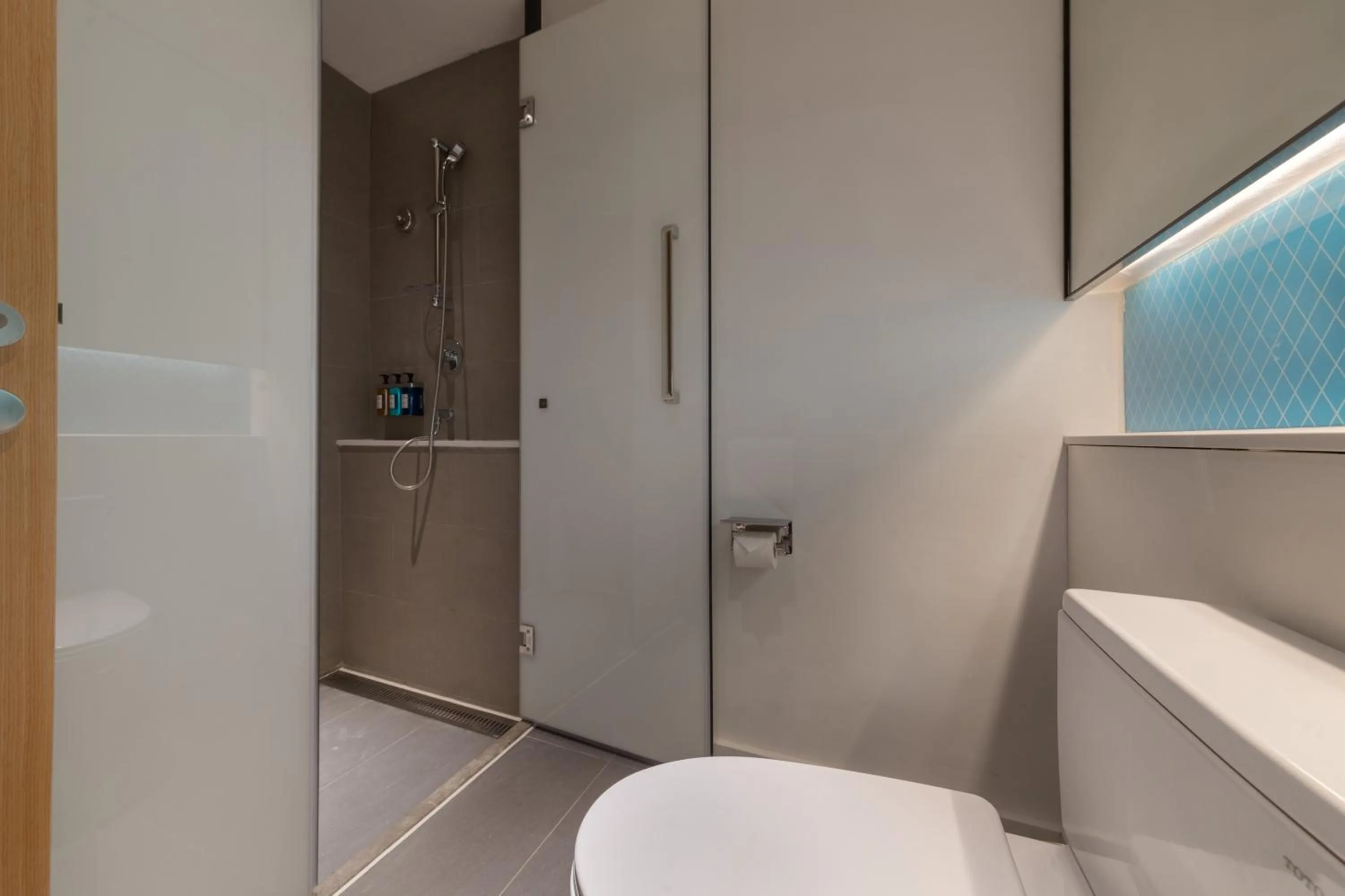 Bathroom in Holiday Inn Express Dongguan Humen, an IHG Hotel