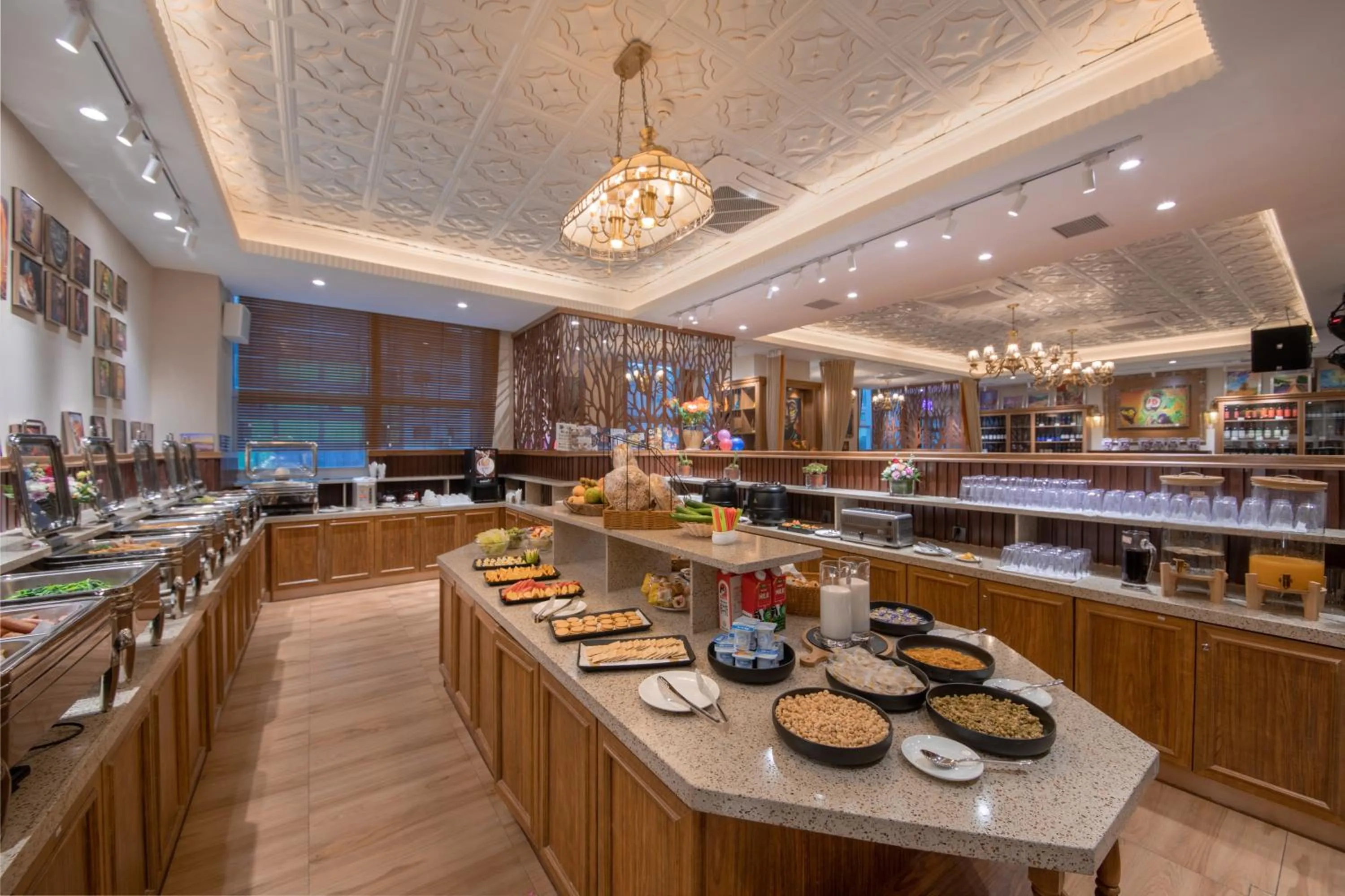 Breakfast in Holiday Inn Express Dongguan Humen, an IHG Hotel