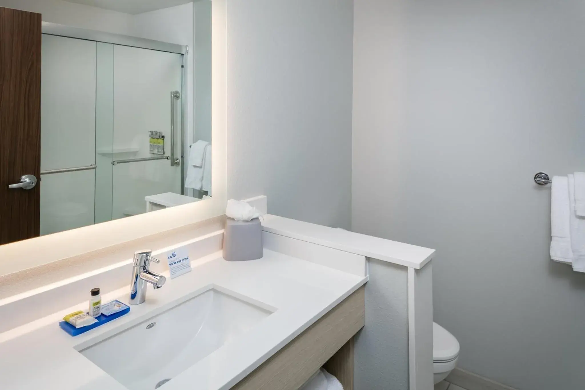 King Suite in Holiday Inn Express & Suites - Bend South by IHG King Suite in Holiday Inn Express & Suites - Bend South by IHG