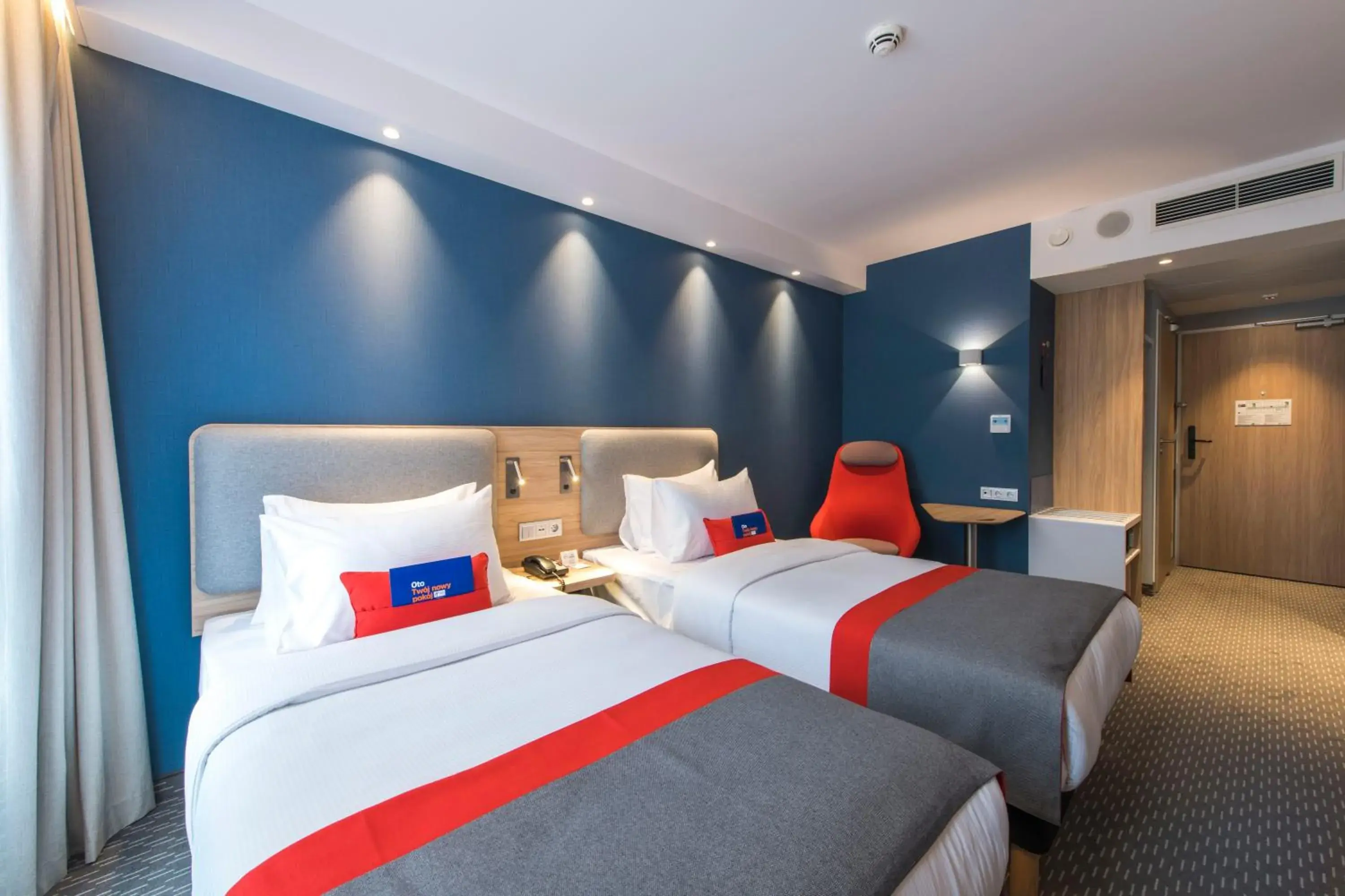 Standard Twin Room - Free Breakfast in Holiday Inn Express Warsaw - Mokotow by IHG Standard Twin Room - Free Breakfast in Holiday Inn Express Warsaw - Mokotow by IHG