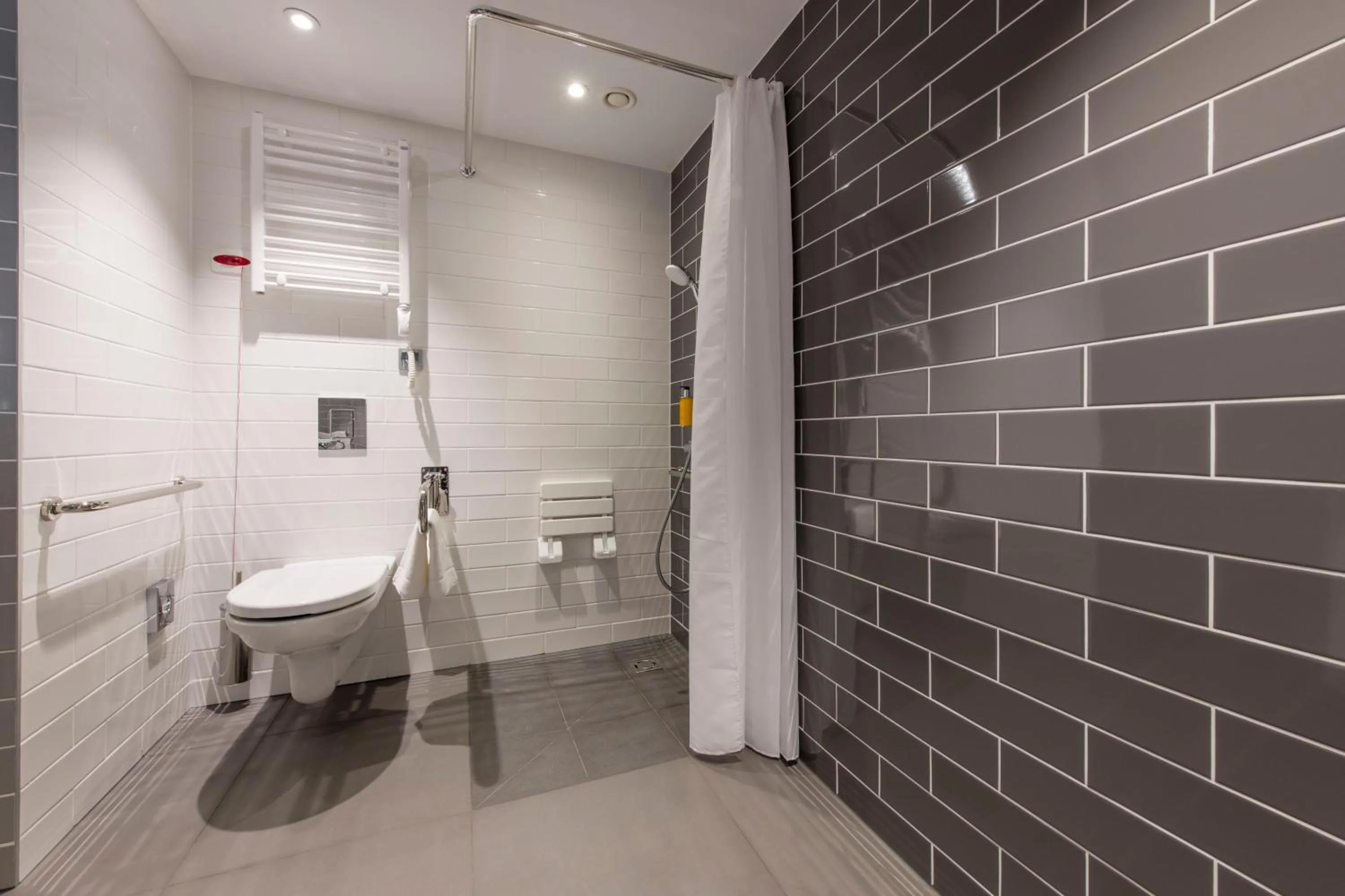 Bathroom in Holiday Inn Express Warsaw - Mokotow by IHG