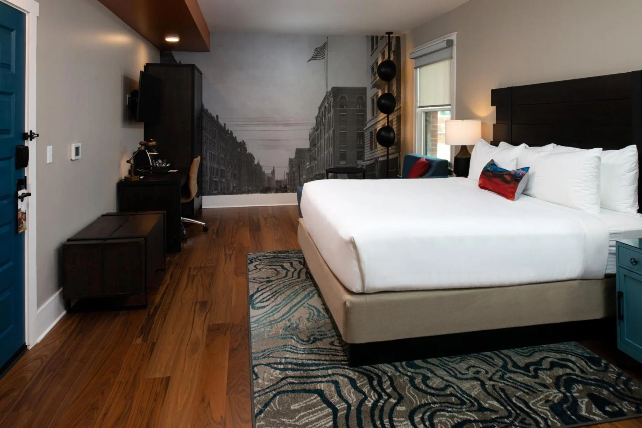 Photo of the whole room, Bed in Hotel Indigo Spokane Downtown by IHG