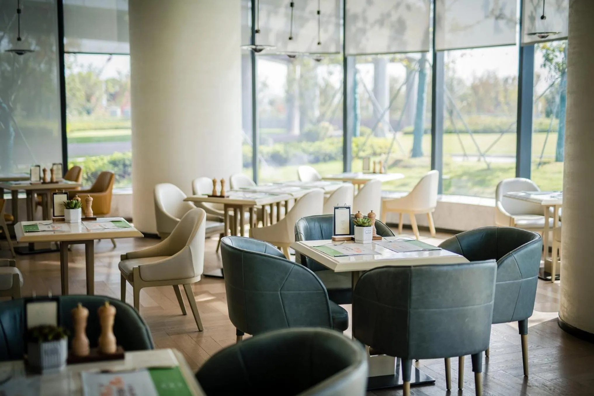 Restaurant/places to eat in EVEN Hotel Nanjing Yangtze River by IHG