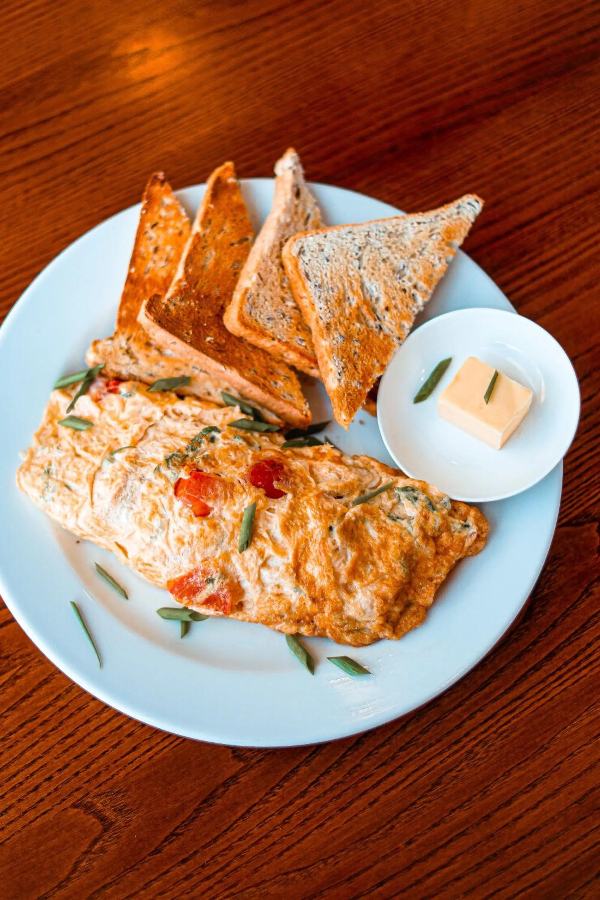 Restaurant/places to eat in Lava Hotel