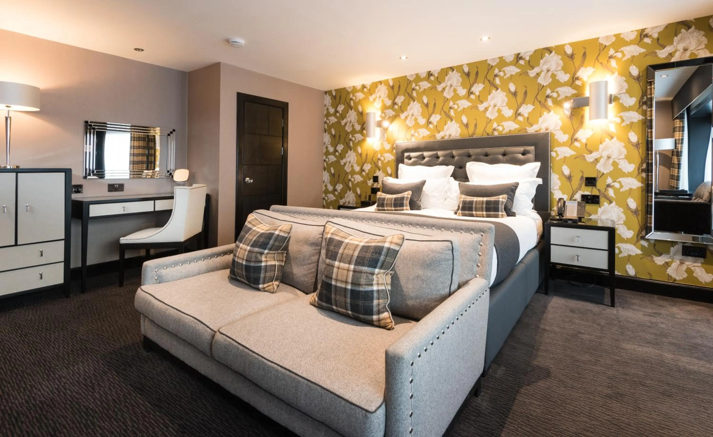 Bed in Fonab Castle Hotel