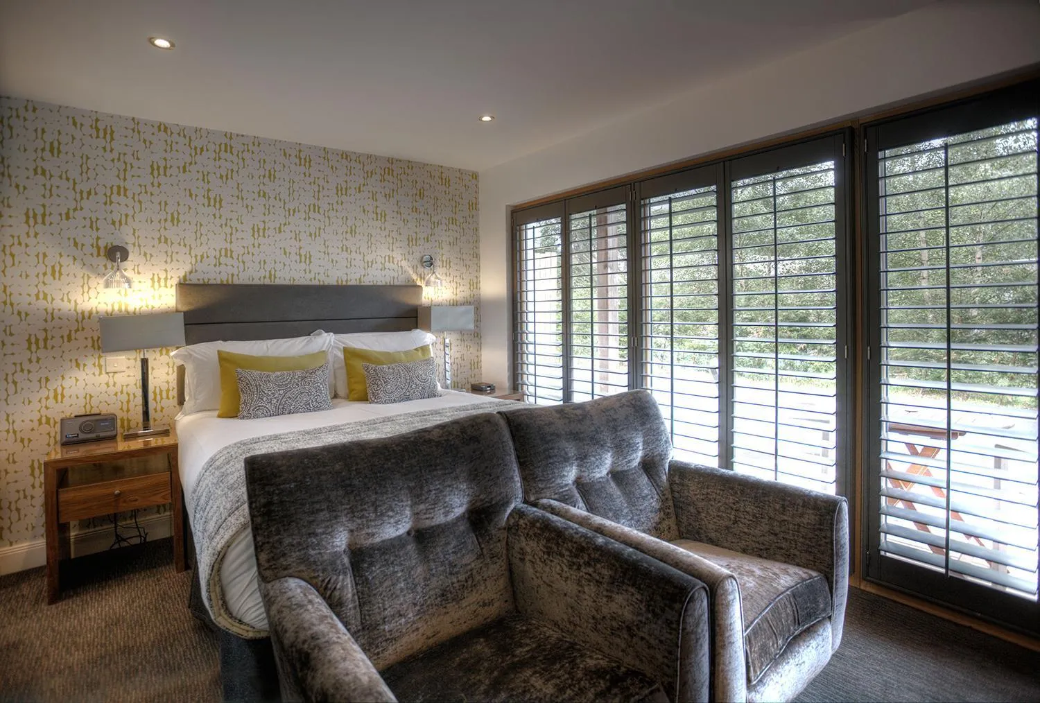 Seating area, Bed in Fonab Castle Hotel