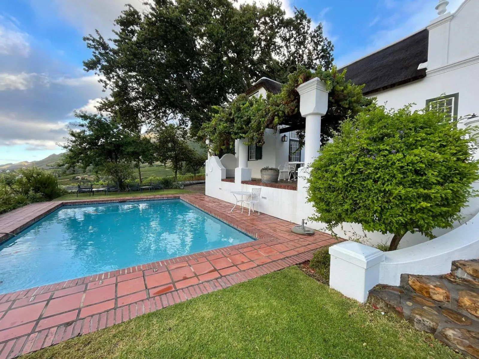 Property building in Maison Montagne