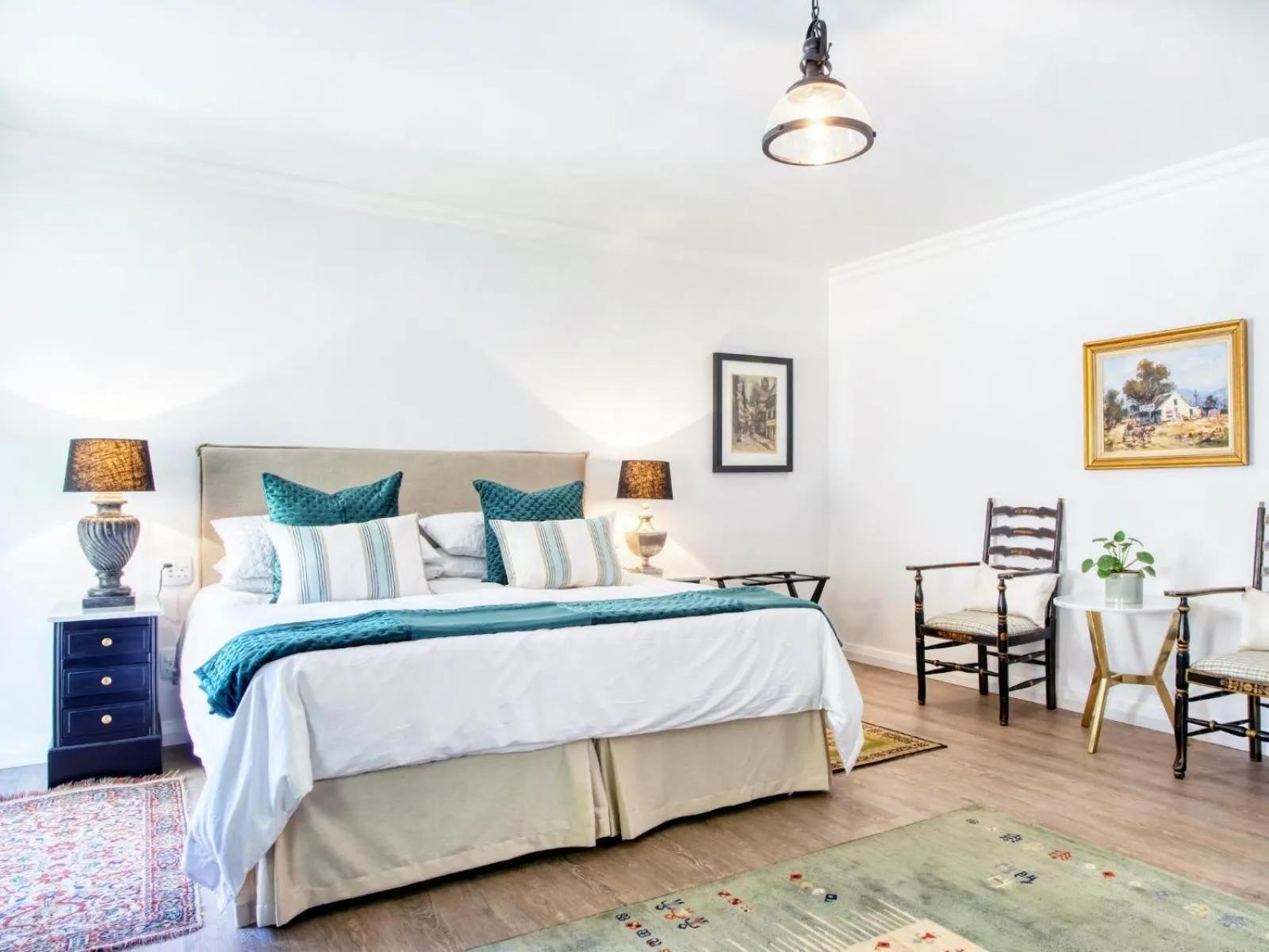 Decorative detail in Maison Montagne