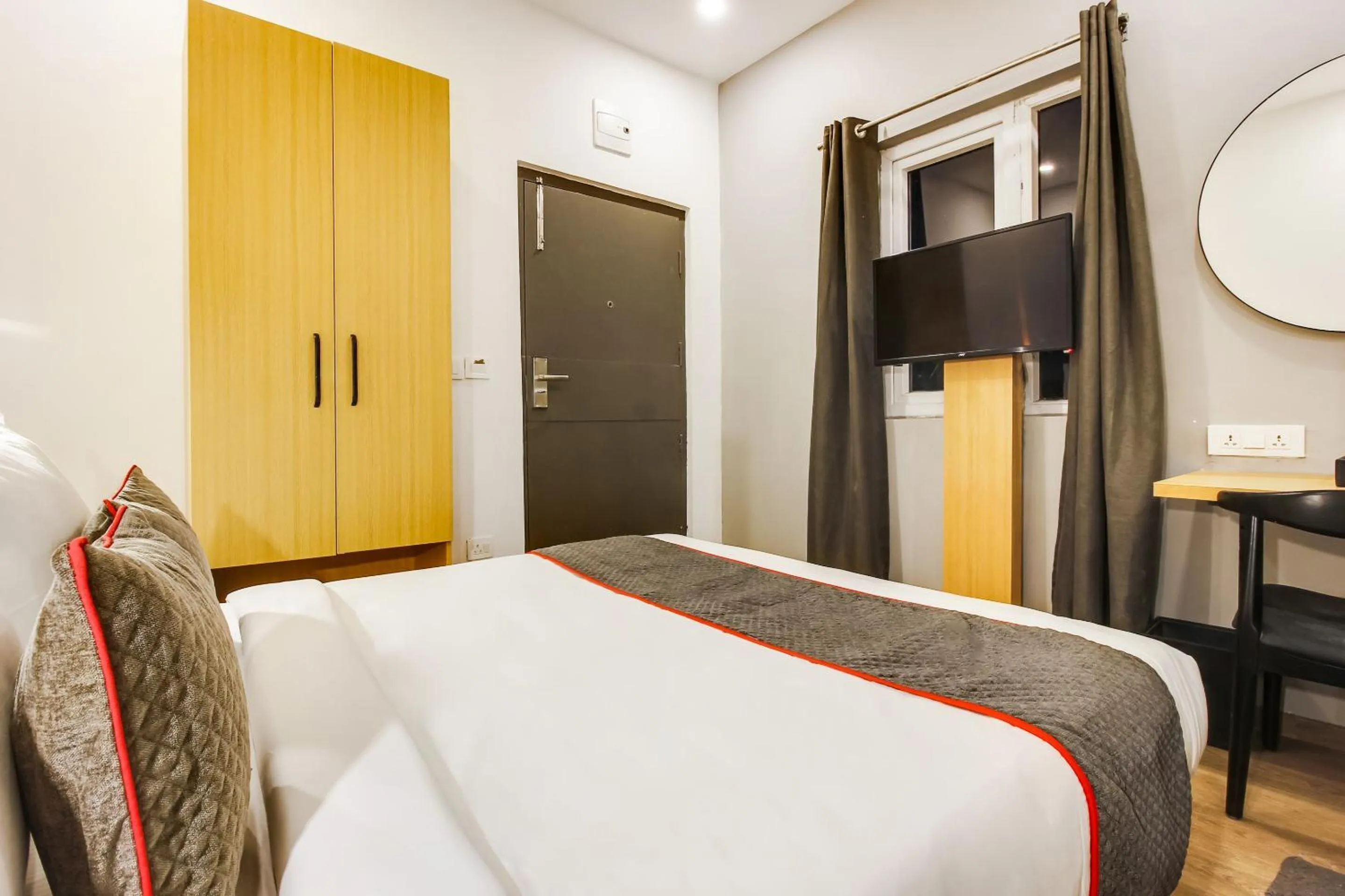 Bedroom in Super Townhouse De Alphabet