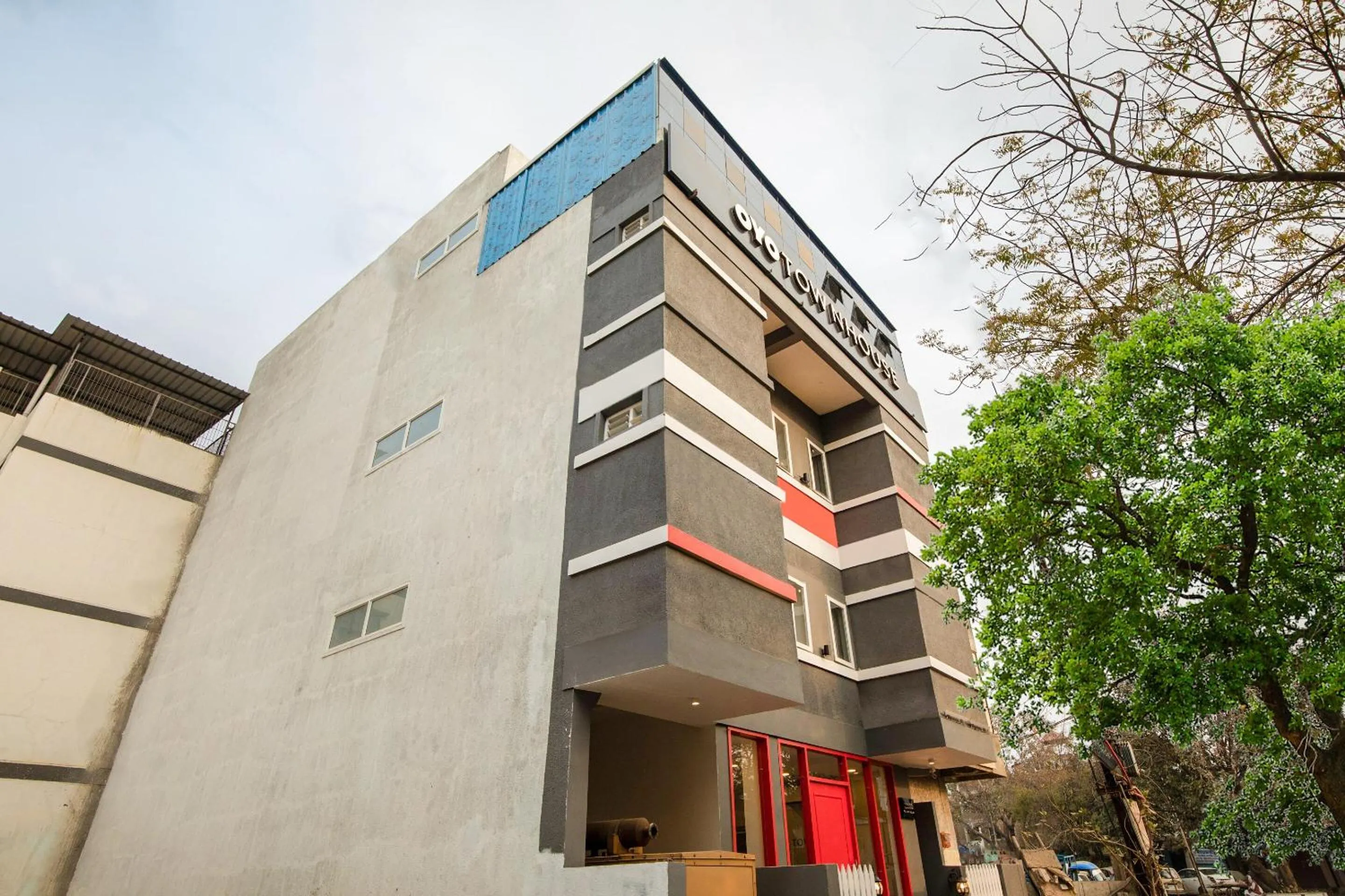 Facade/entrance in Townhouse Pipliyahana Square