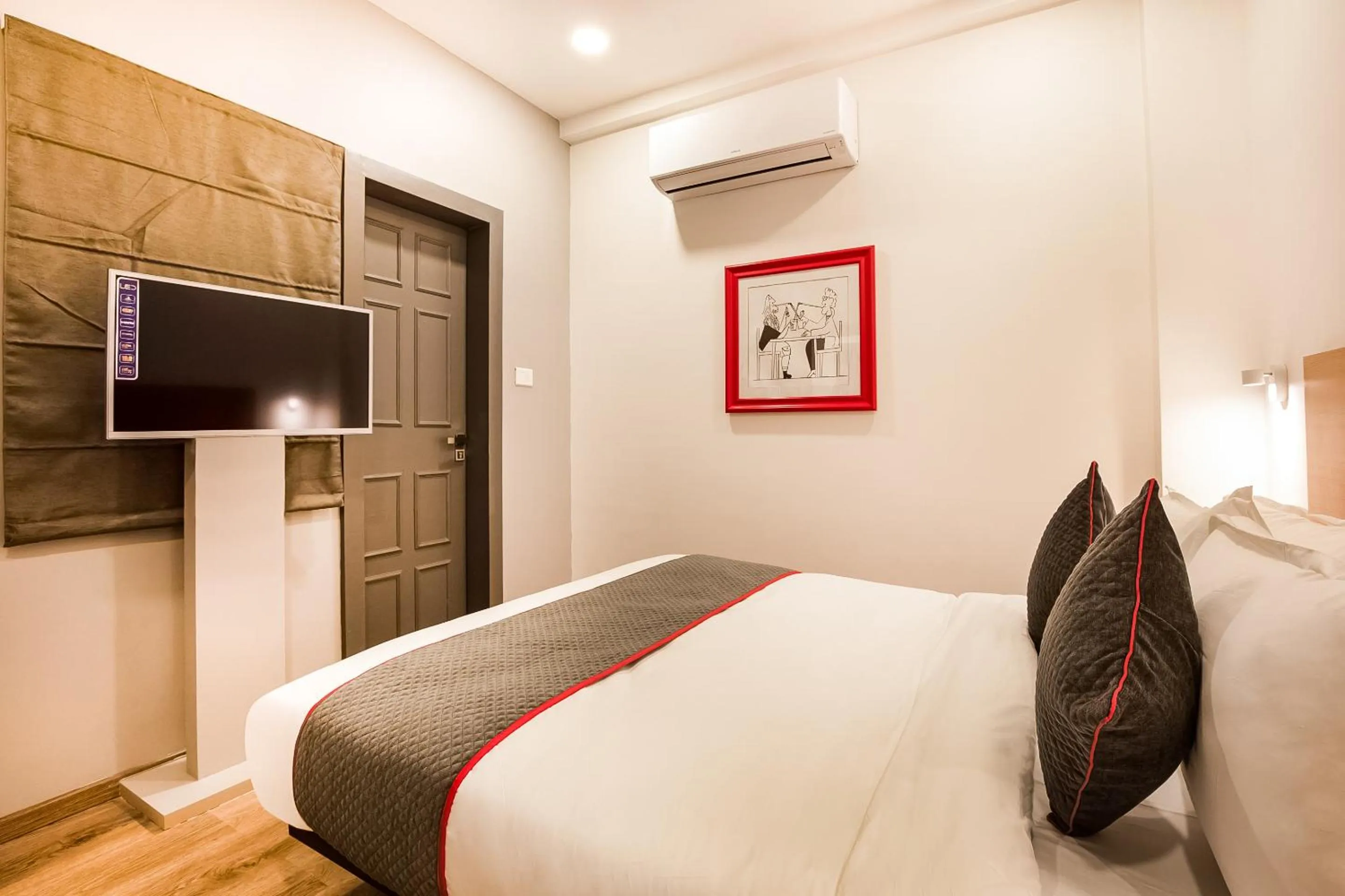 Bedroom, Bed in Townhouse Pipliyahana Square