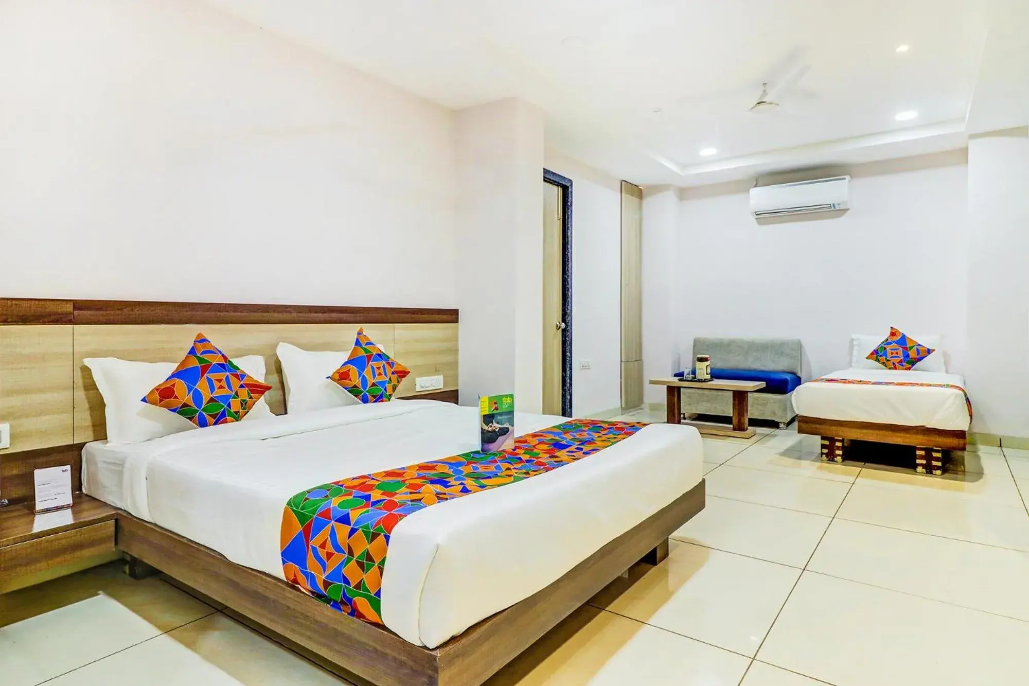 FabHotel Meera Palace FabHotel Meera Palace