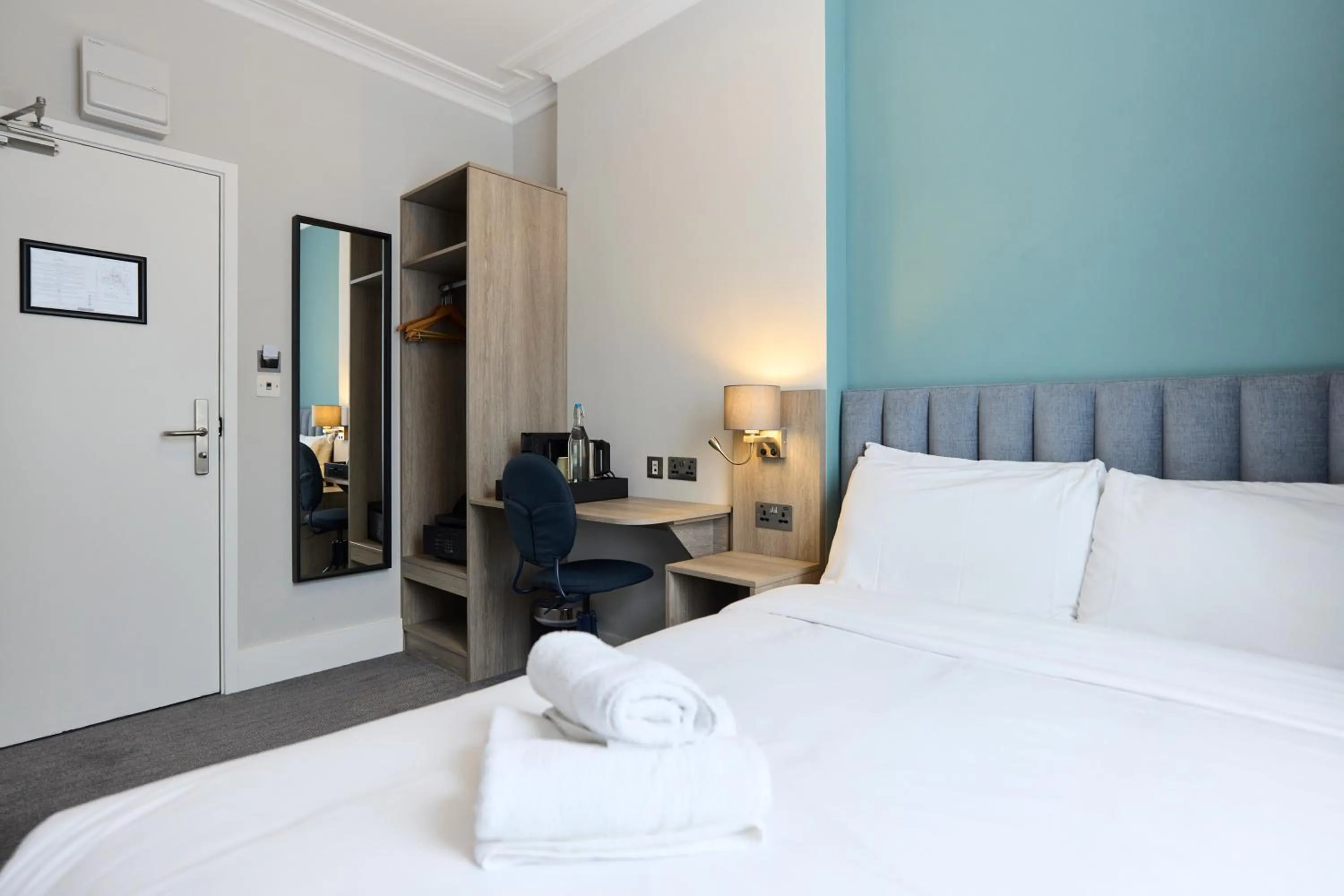 Bed in Prince William Hotel