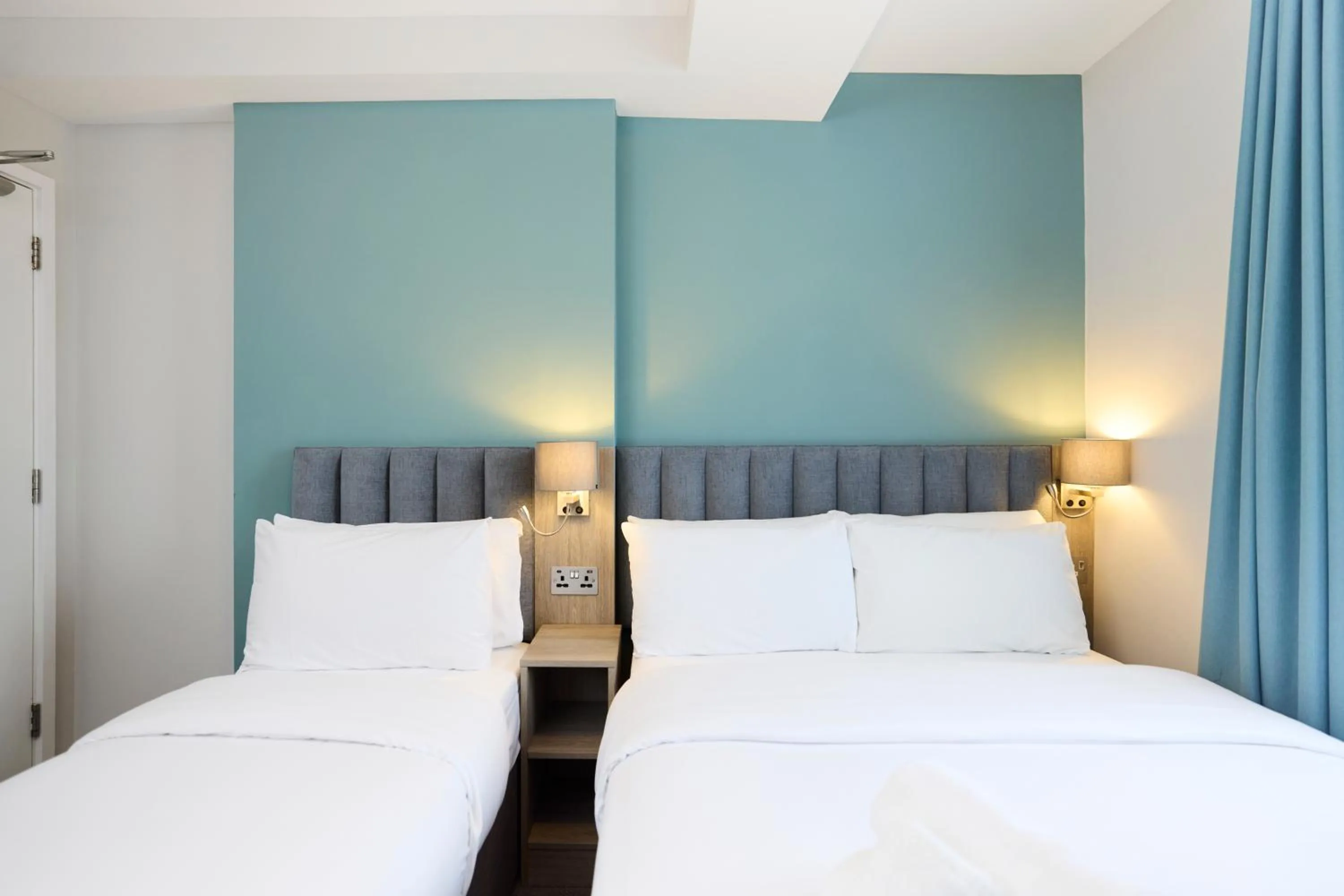 Bed in Prince William Hotel