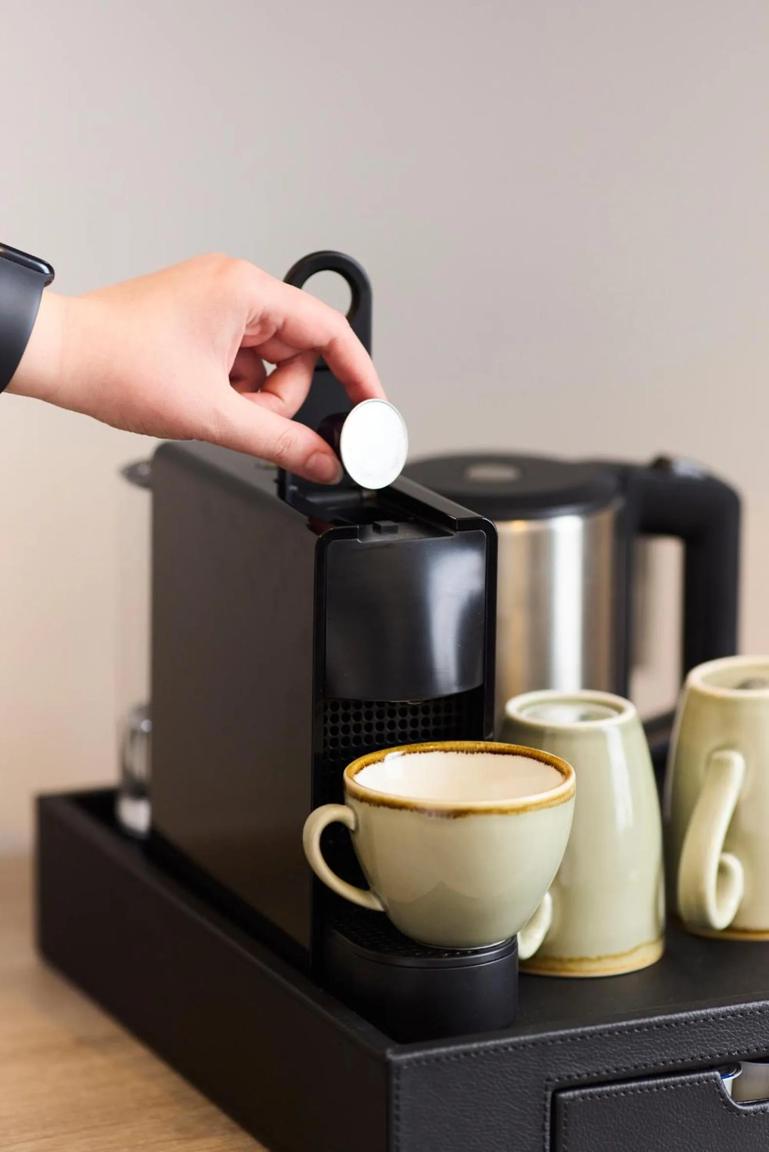 Coffee/tea facilities in Prince William Hotel