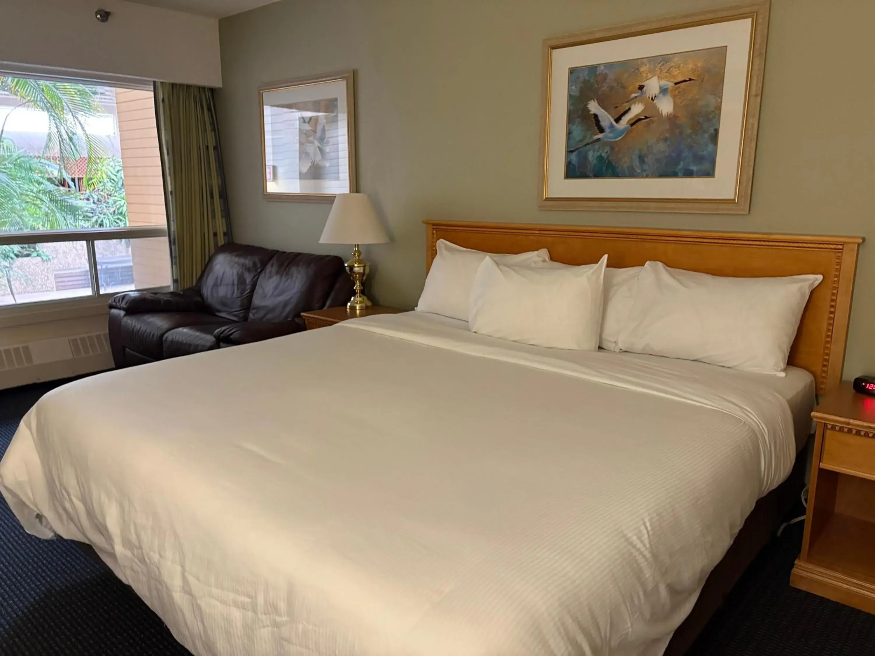 King Room in Westlock Inn & Conference Centre King Room in Westlock Inn & Conference Centre
