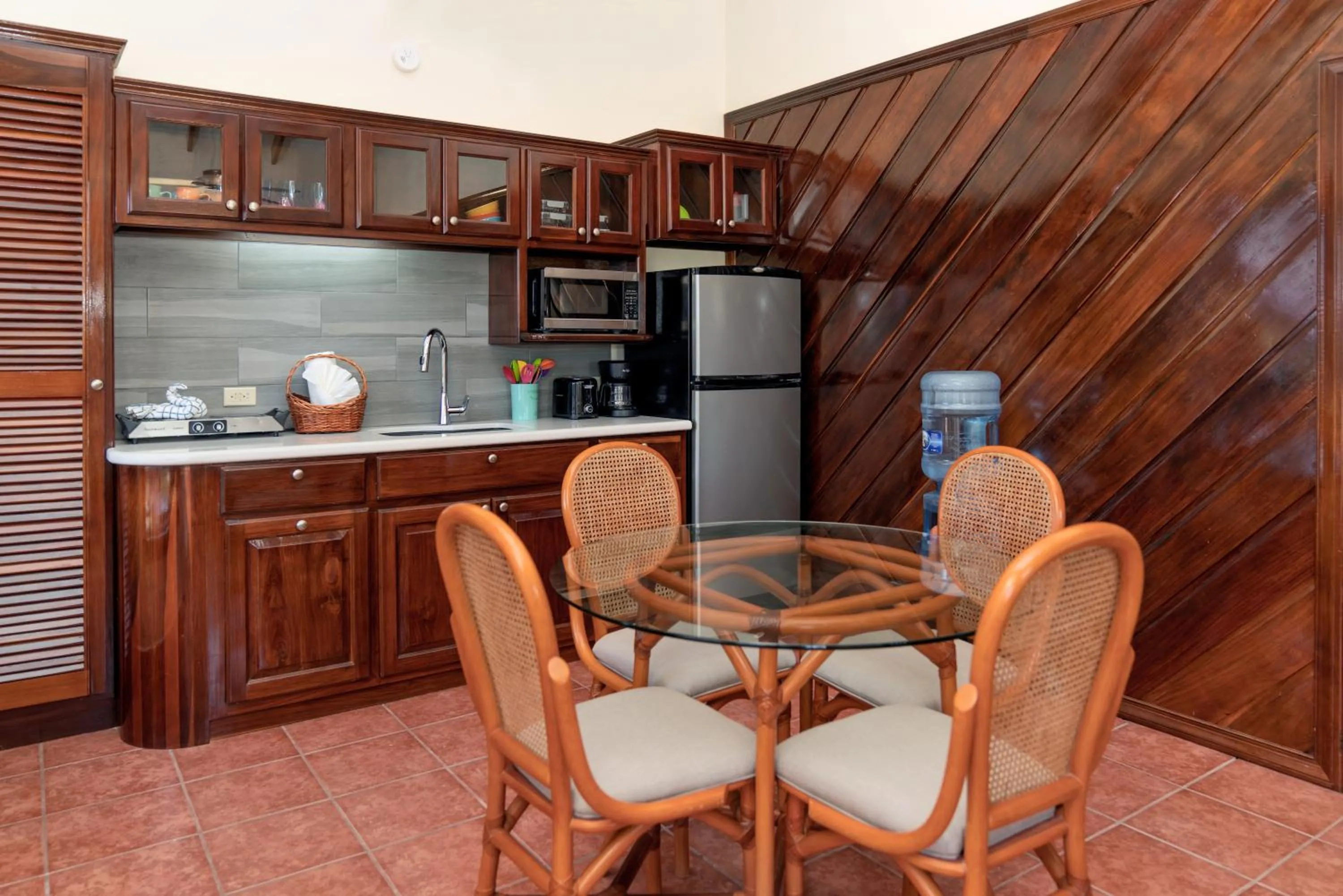 Coffee/tea facilities in X'tan Ha- The Waterfront