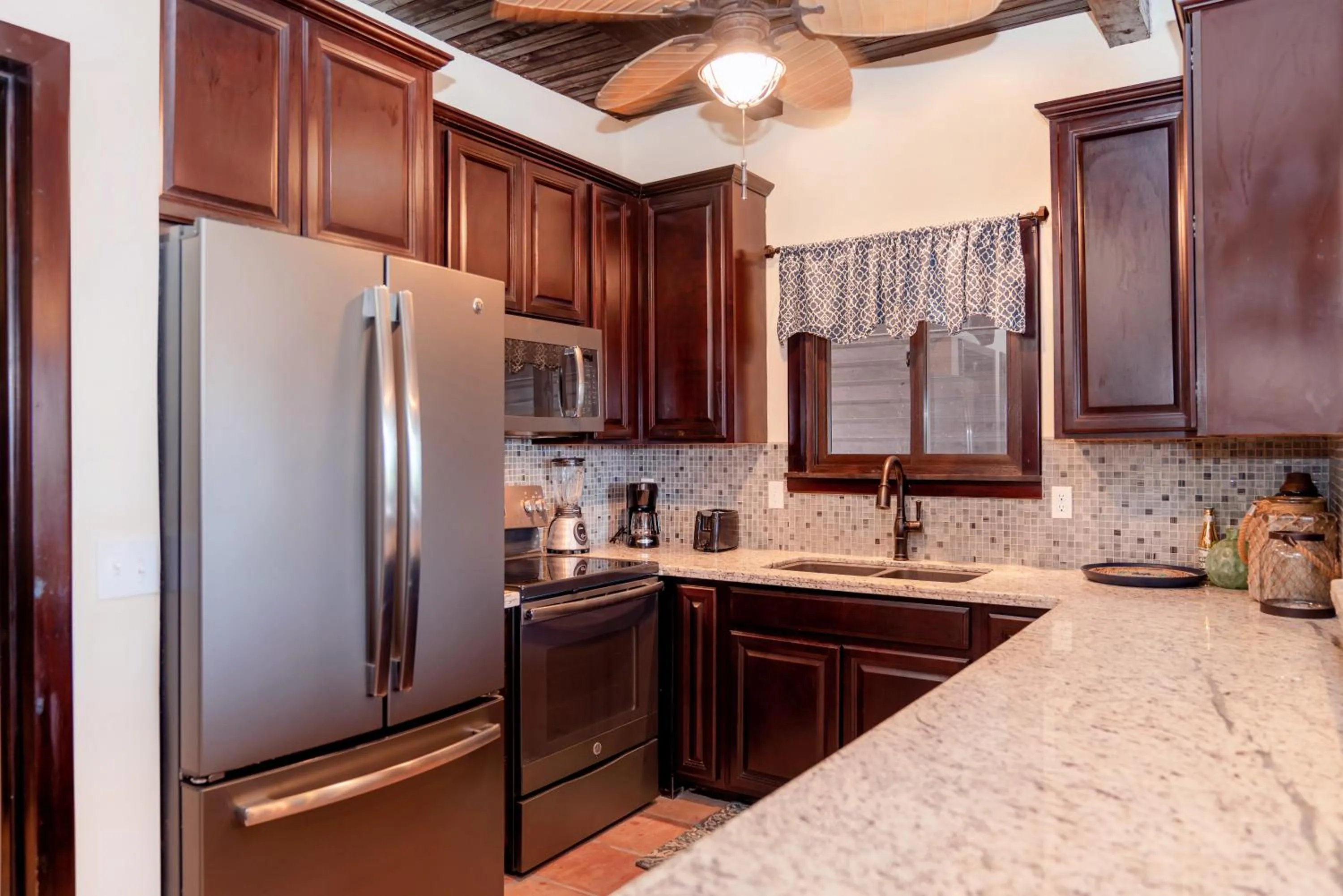 Kitchen or kitchenette in X'tan Ha- The Waterfront