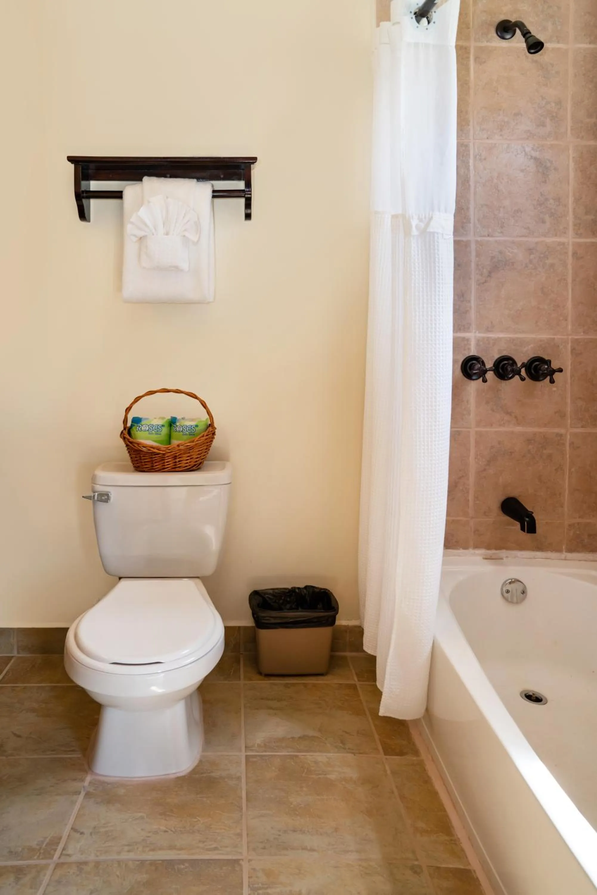 Shower in X'tan Ha- The Waterfront