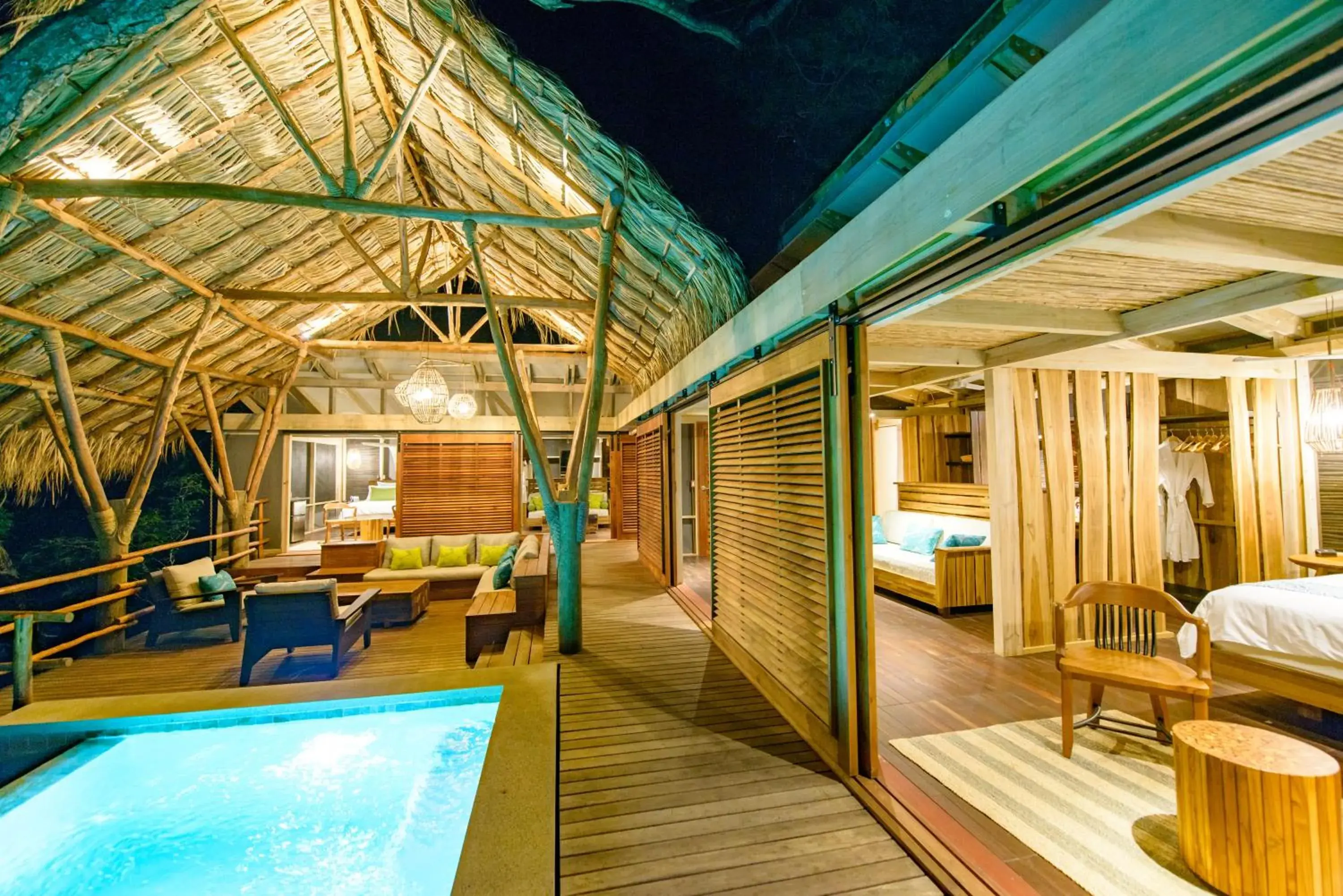 Quadruple Room with Sea View in Morgan's Rock Reserve & Ecolodge Quadruple Room with Sea View in Morgan's Rock Reserve & Ecolodge