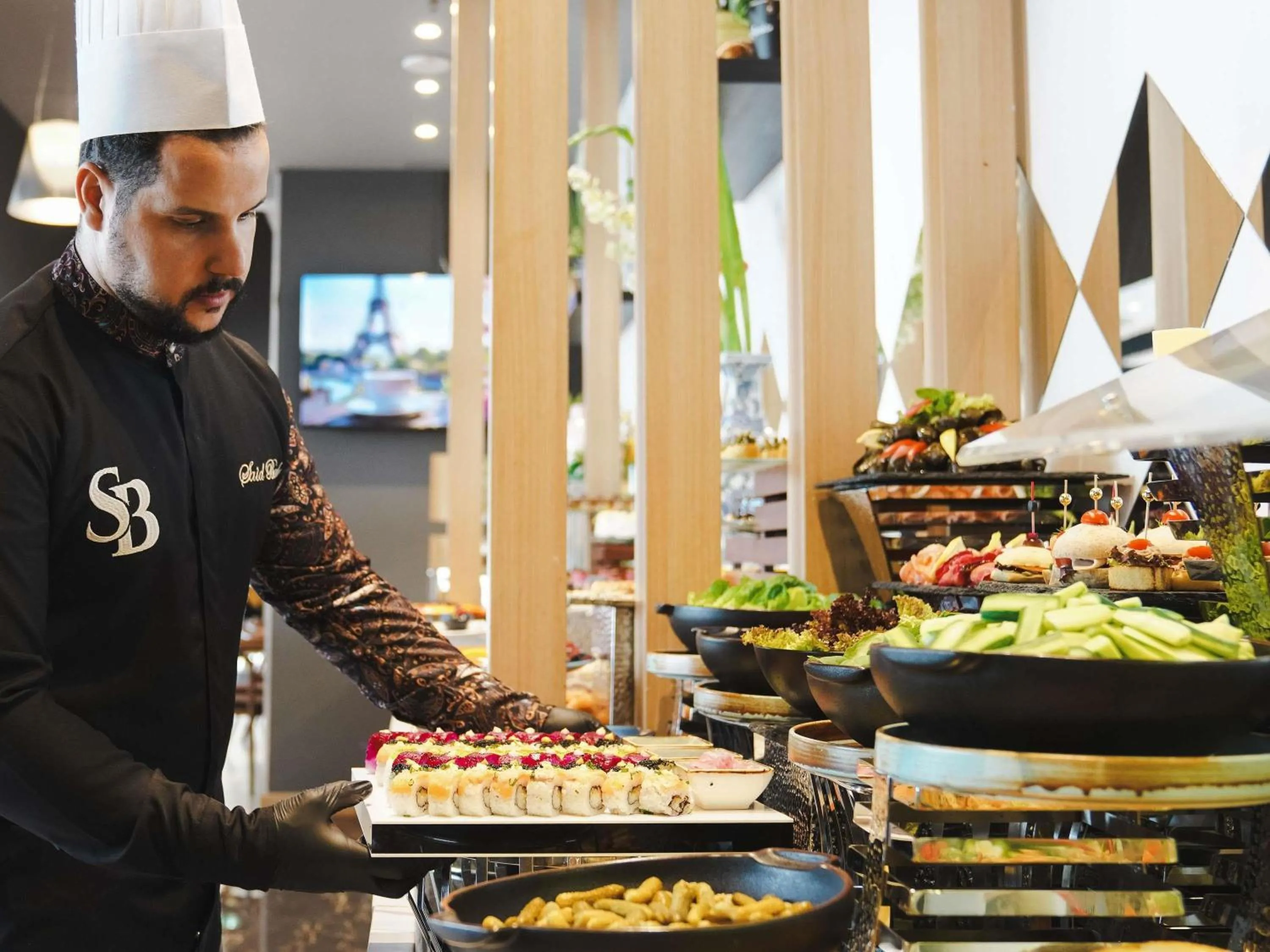 Restaurant/places to eat in Adagio Jeddah City Center