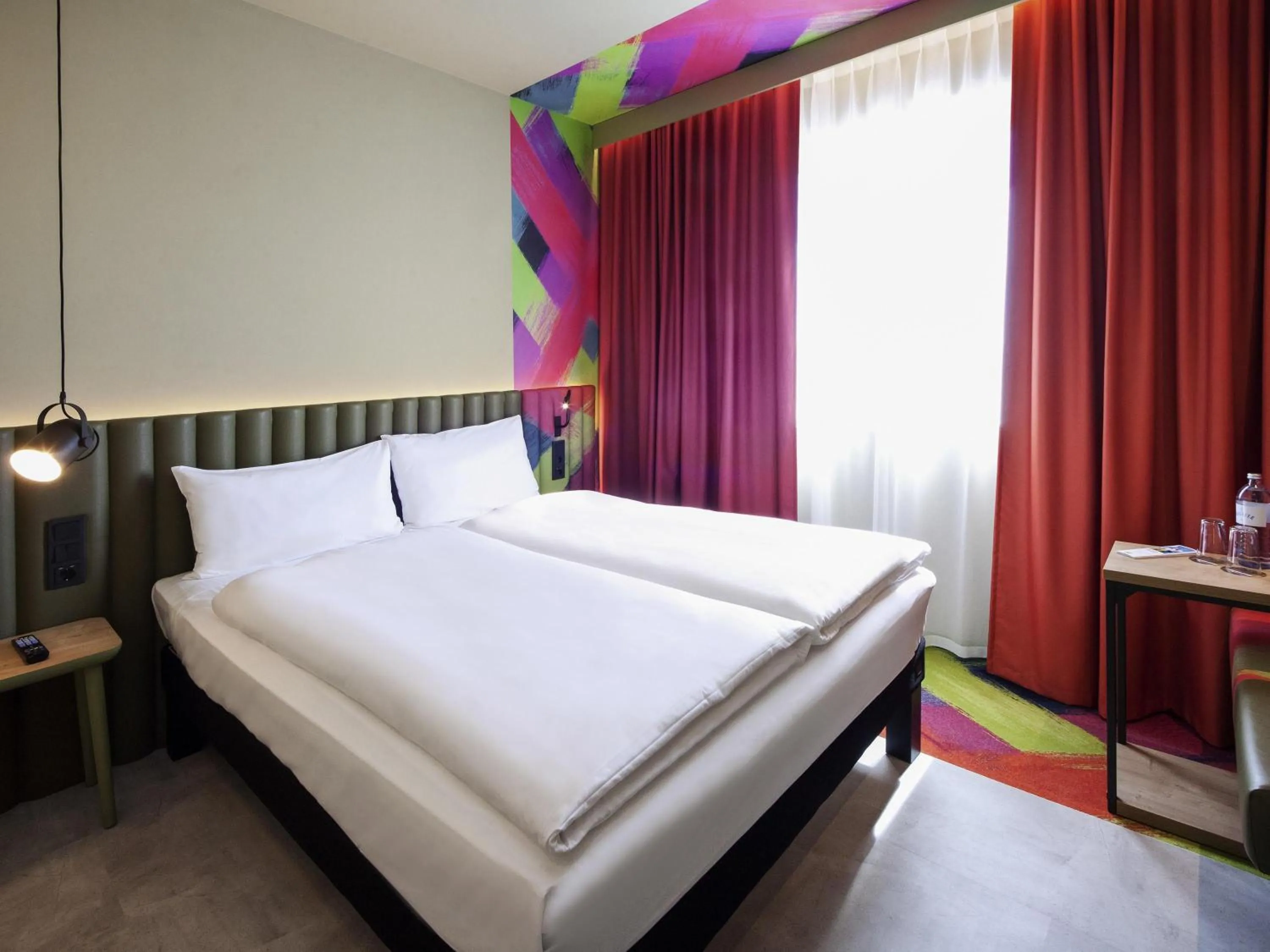 Bedroom, Bed in ibis Styles Parndorf Neusiedler See