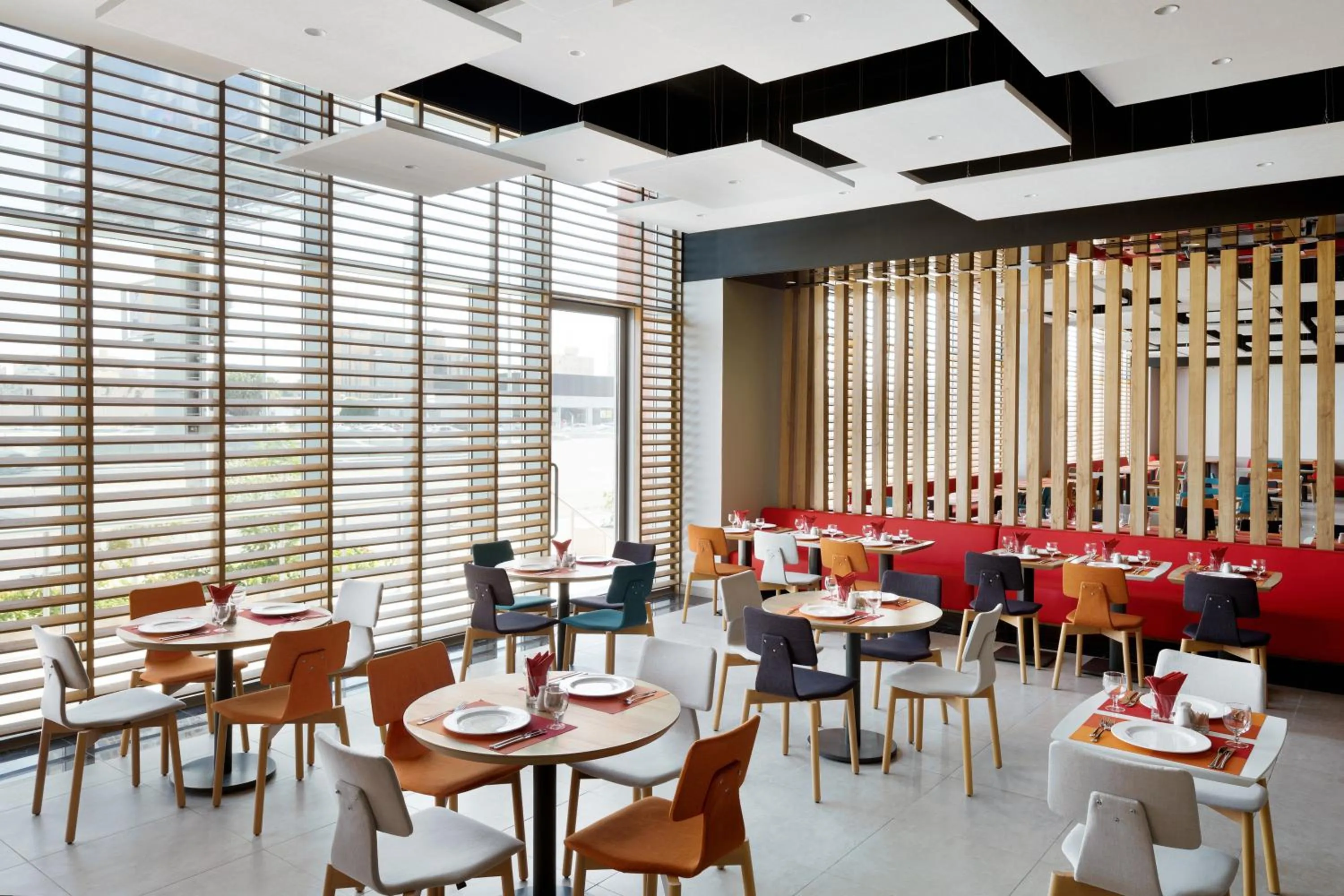 Restaurant/places to eat in ibis Jeddah City Center