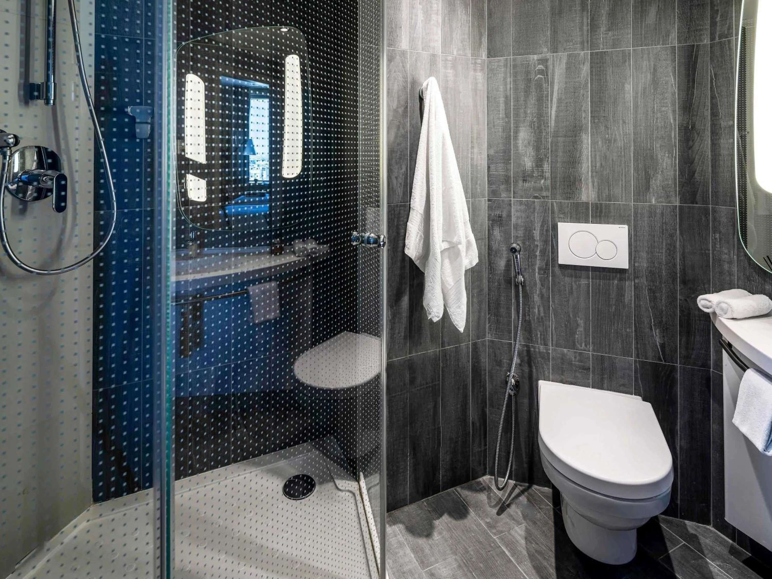 Bedroom in ibis Jeddah City Center