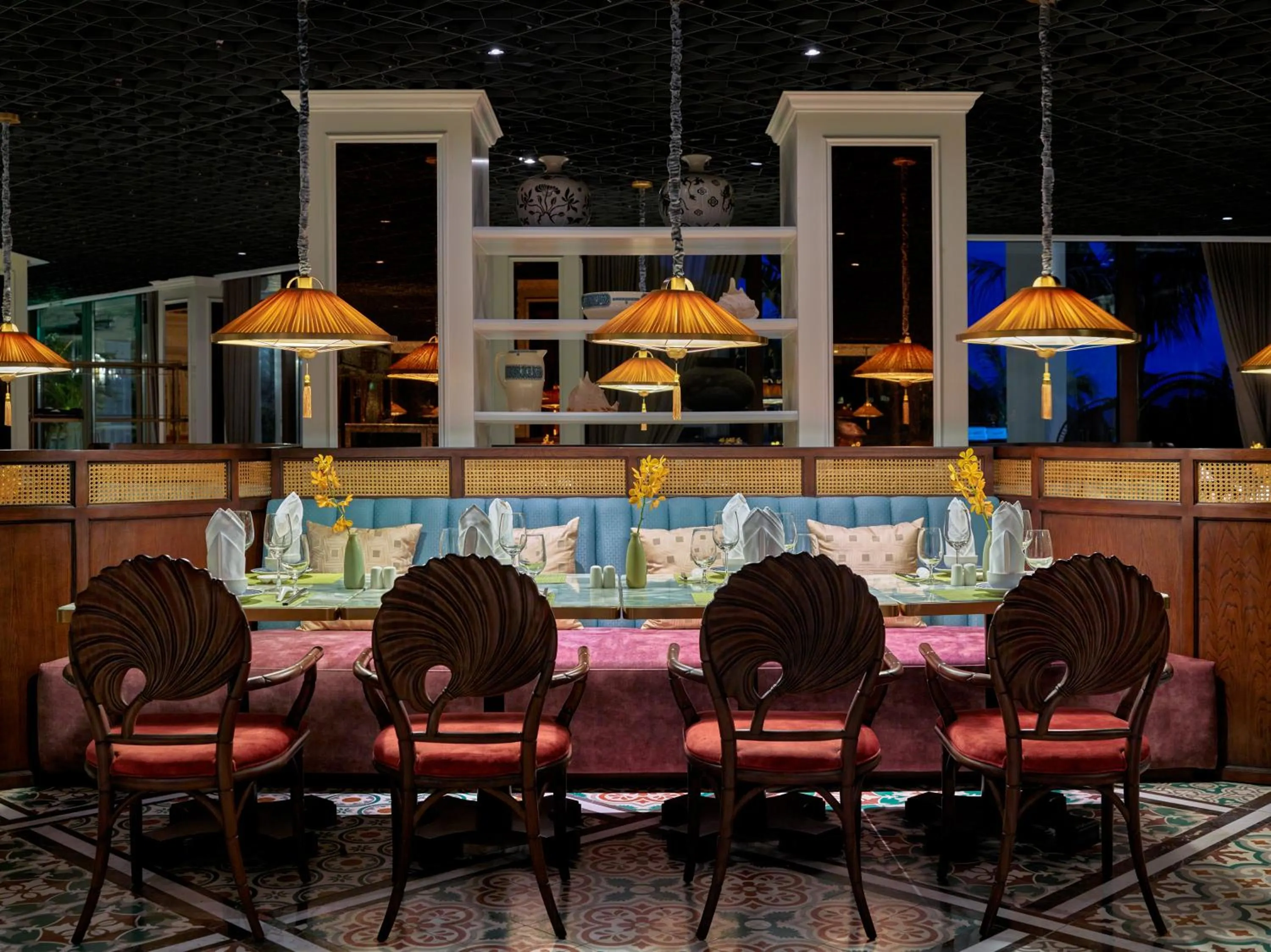 Restaurant/places to eat in Hôtel Perle d'Orient Cat Ba - MGallery