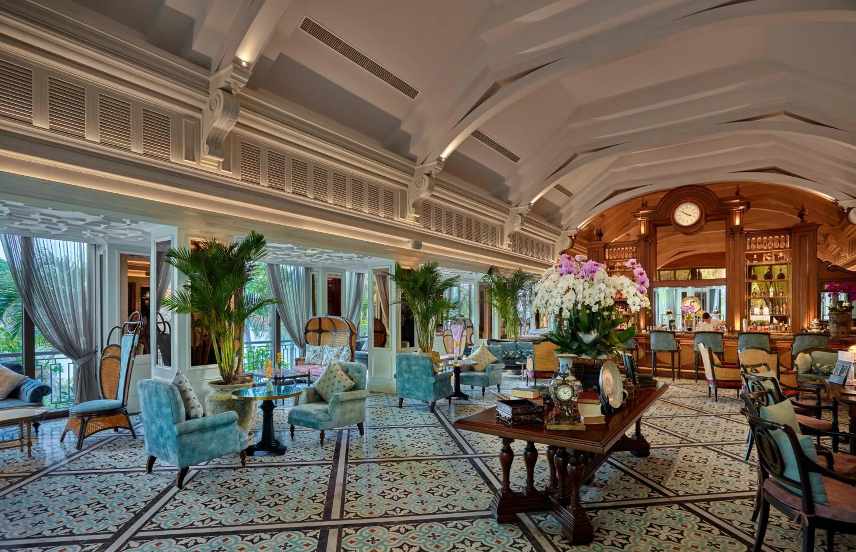 Lobby or reception in Hôtel Perle d'Orient Cat Ba - MGallery