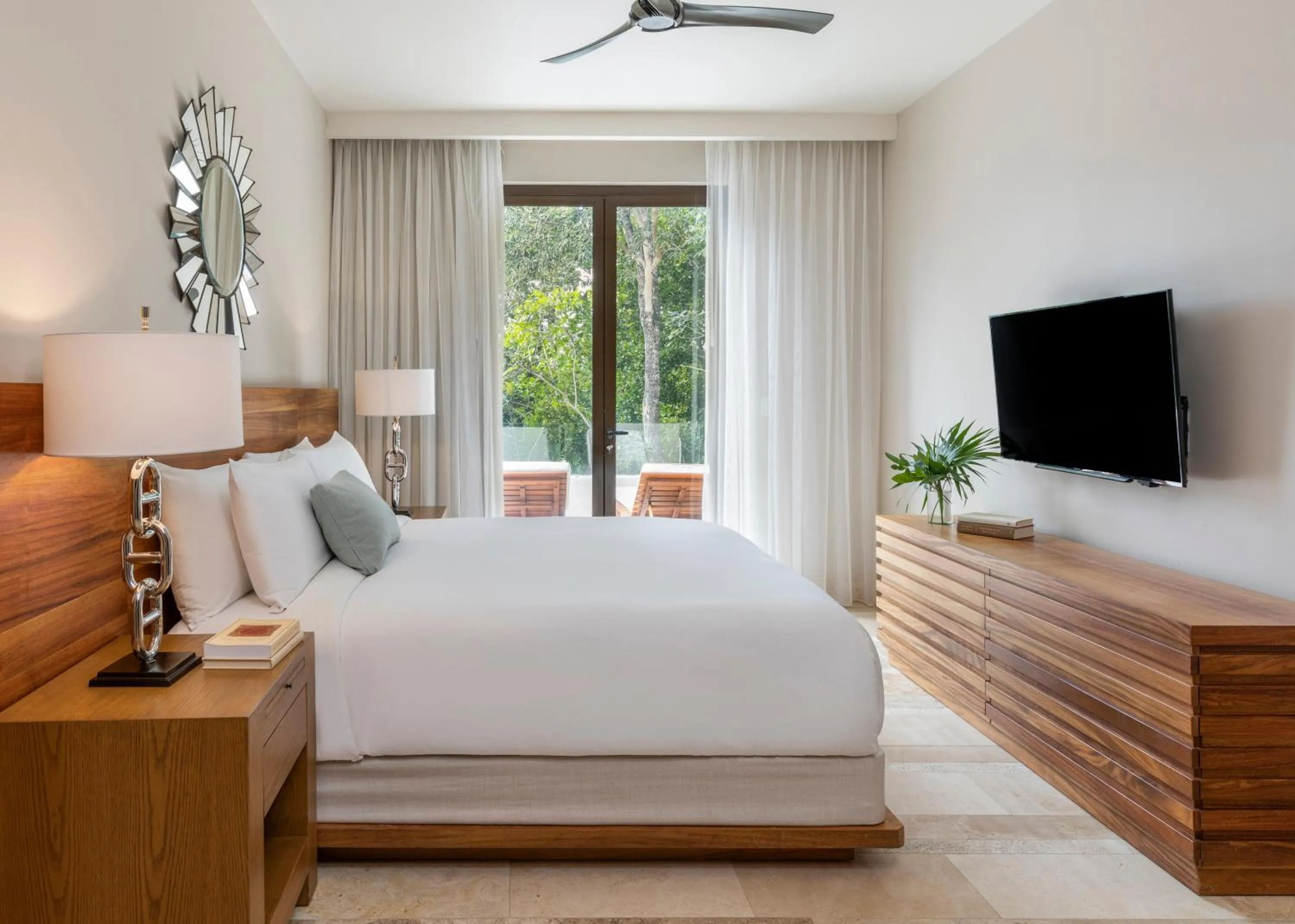 Bedroom, Bed in Fairmont Heritage Place Mayakoba
