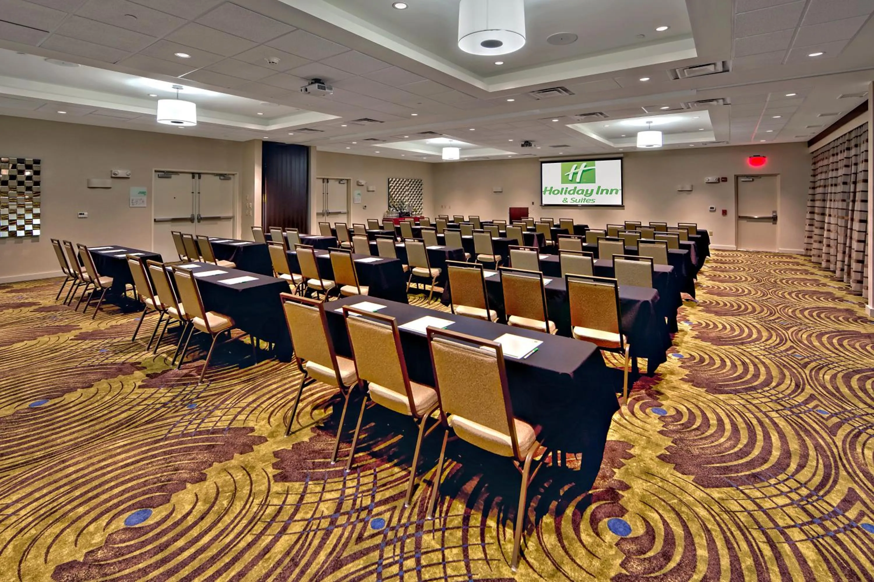 Meeting/conference room in Holiday Inn & Suites Tupelo North by IHG