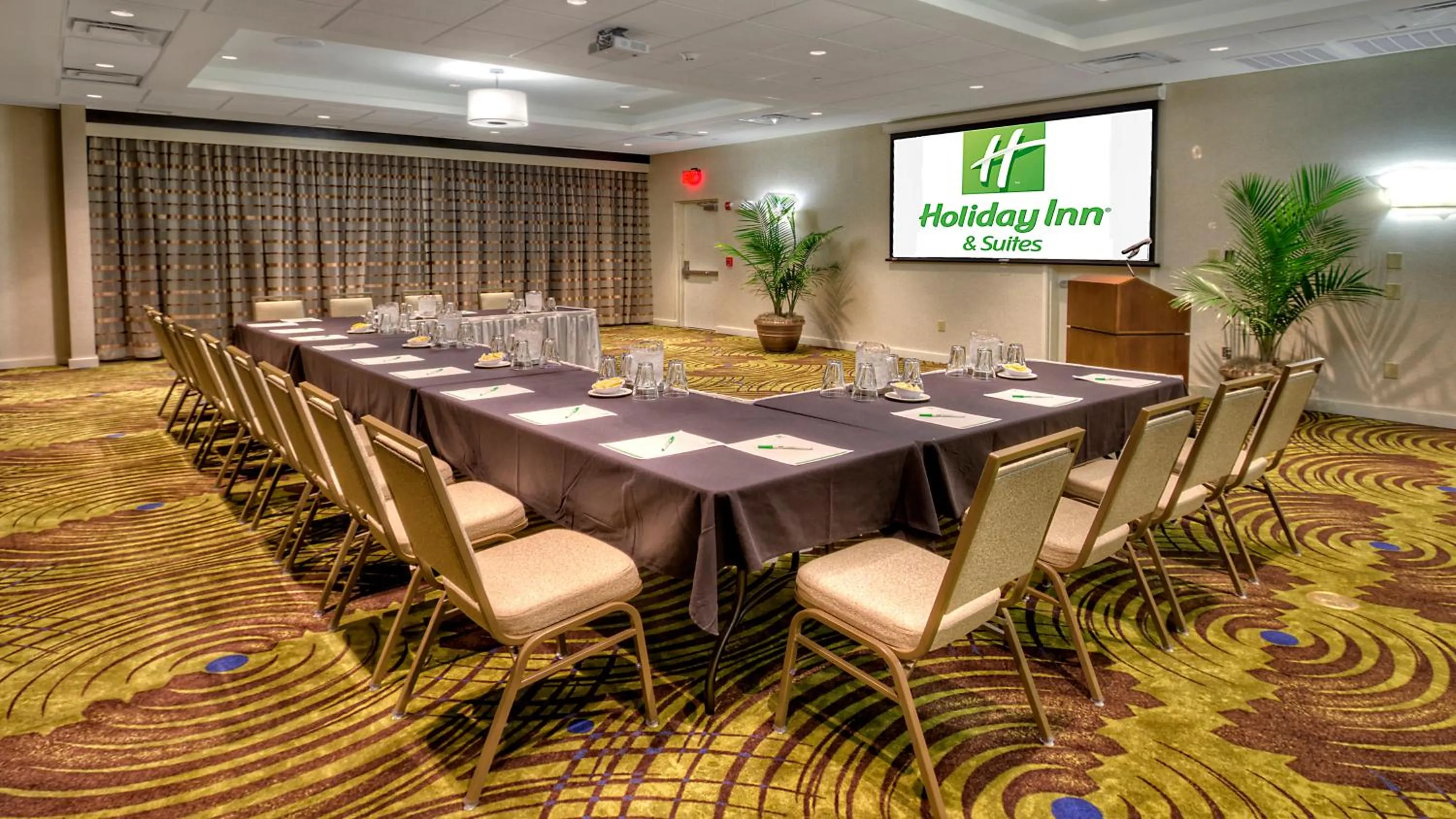 Meeting/conference room in Holiday Inn & Suites Tupelo North by IHG