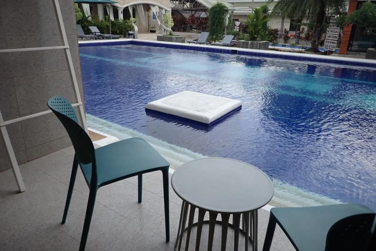 Pool view in Only Seed Resort 欧芮希度假酒店