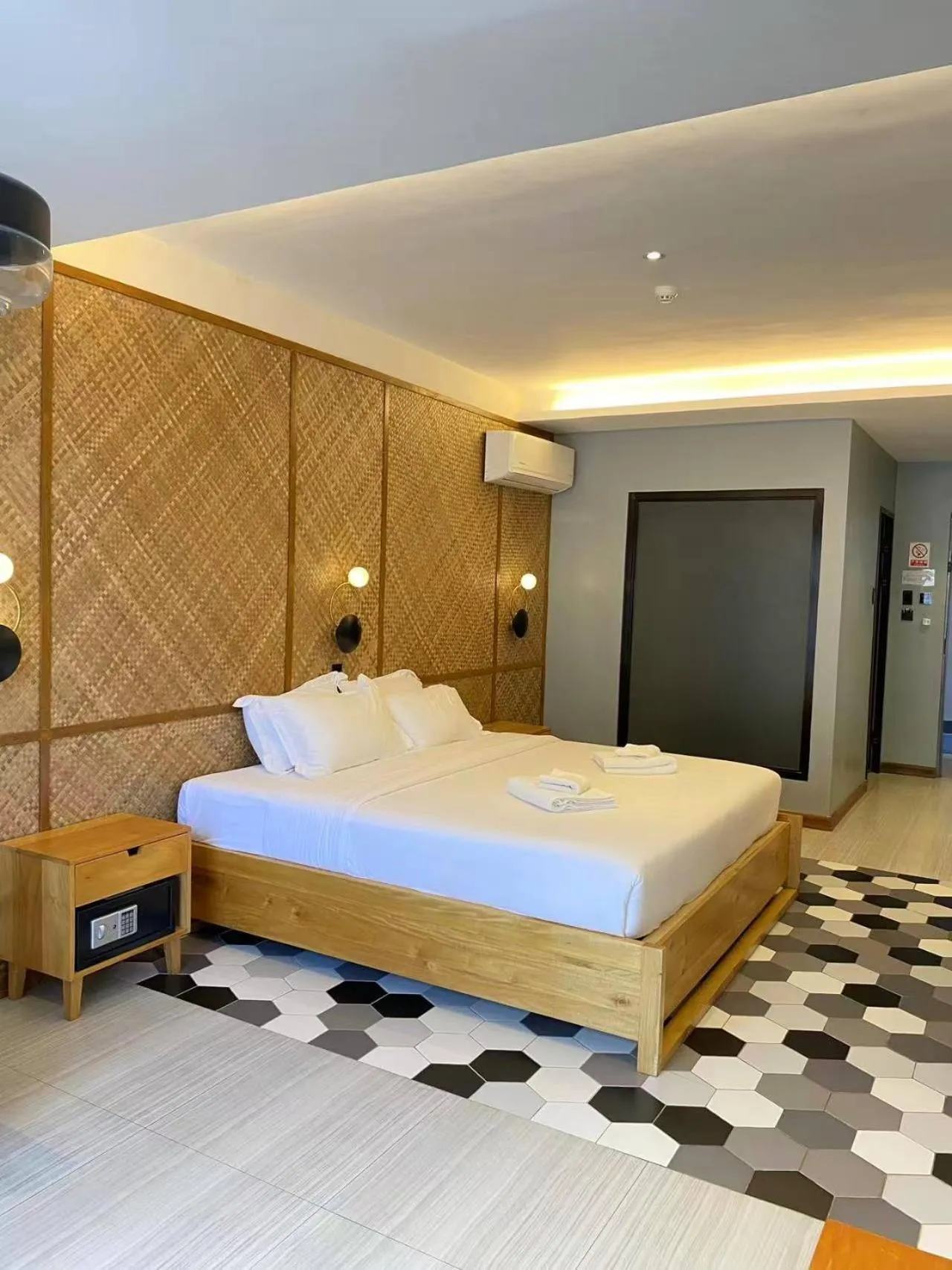 Bed in Only Seed Resort 欧芮希度假酒店