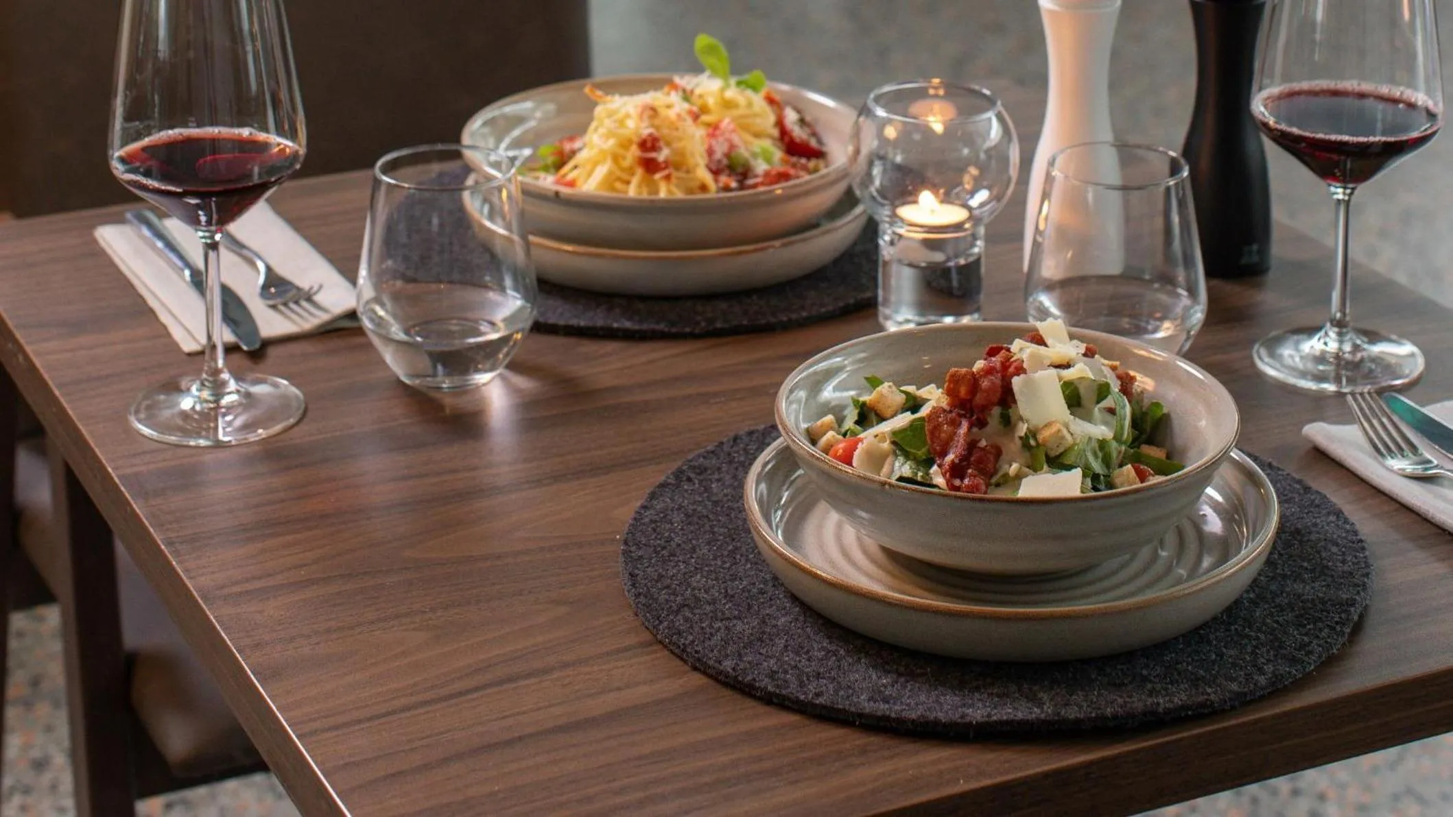 Restaurant/places to eat in Holiday Inn Berlin City-West by IHG